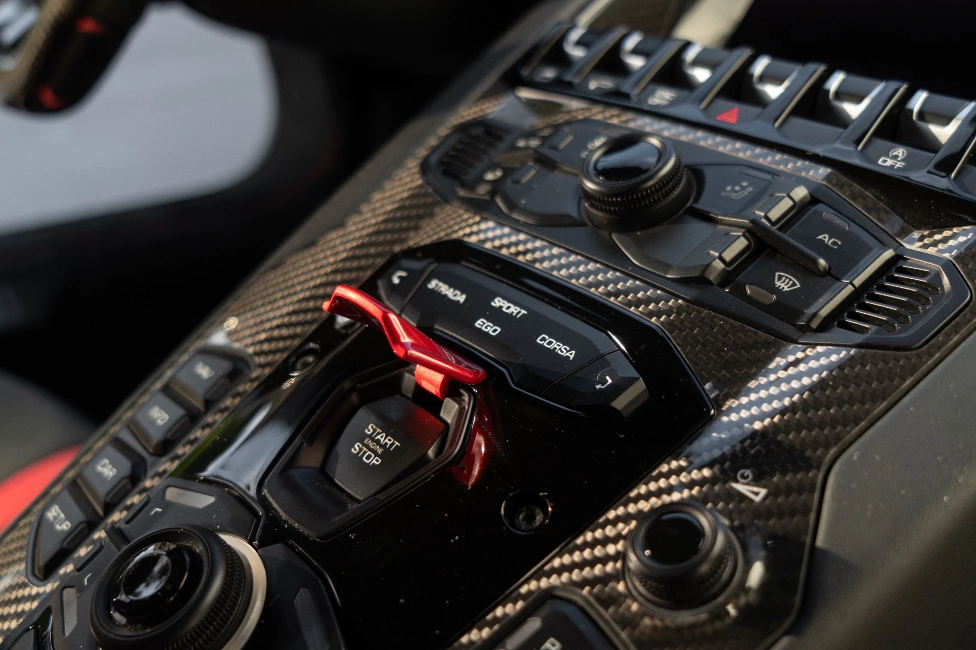 mph059_3129883443_Used_2019_Lamborghini_Aventador_LP_770_4_SVJ_1761096510_b4a0e1c8bb