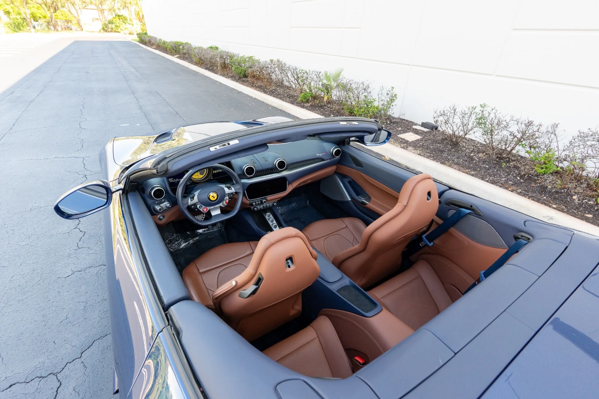 mph059_3174585876_Used_2022_Ferrari_Portofino_M_1761343273_d9359ae7f3