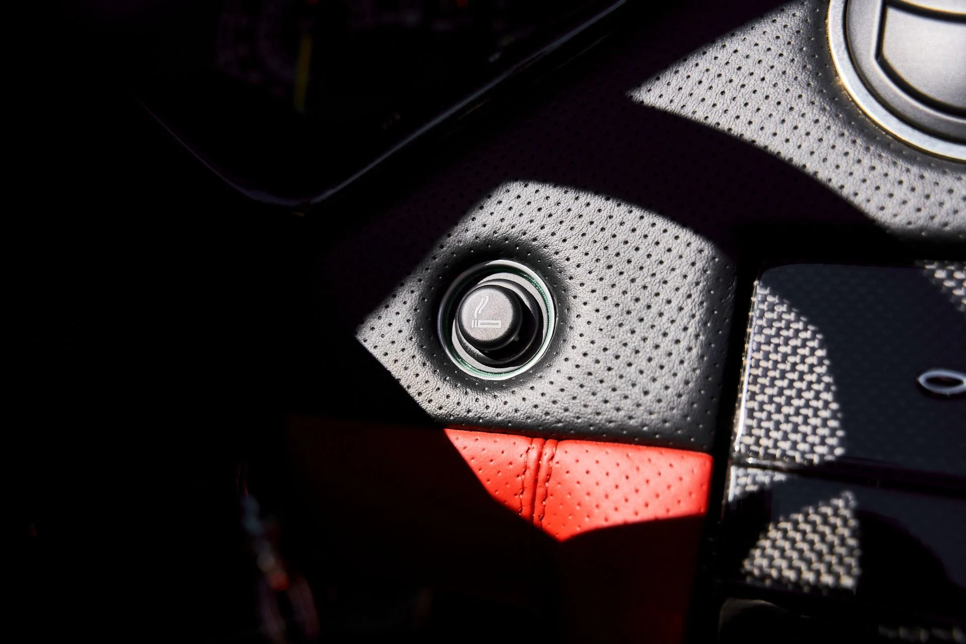 mph059_3225104898_Used_2006_Lamborghini_Murcielago_Base_1773347326_9e2bea666b