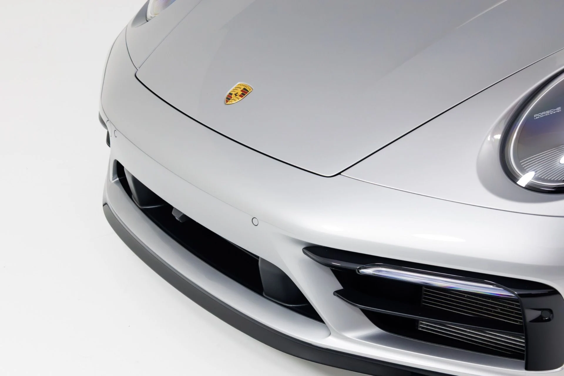 mph059_3268138219_Used_2022_Porsche_911_Targa_4_S_1772835288_fd27a1f465