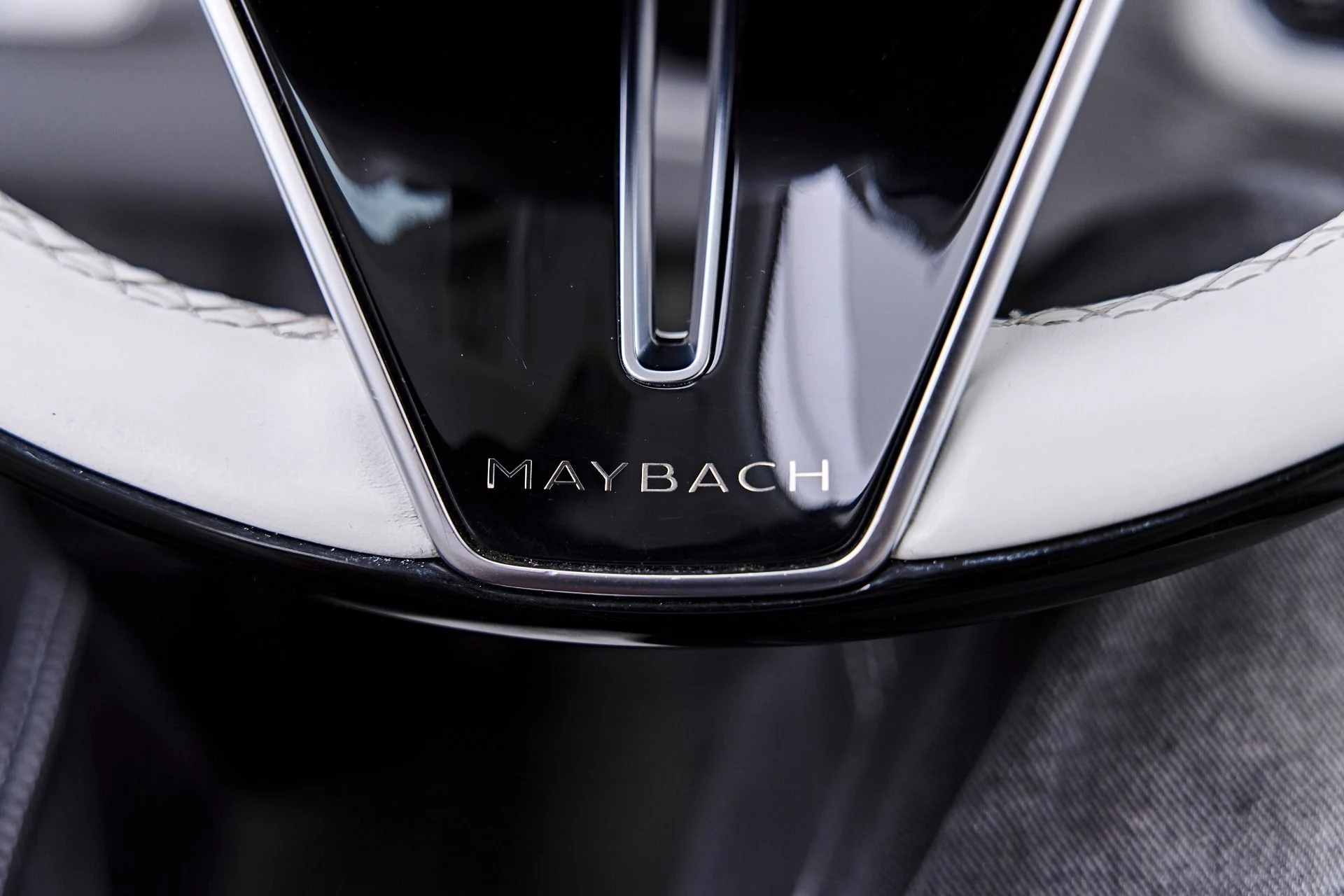 mph059_3287105418_Used_2024_Mercedes_Benz_GLS_Maybach_GLS_600_1790466196_cf0e0137ef