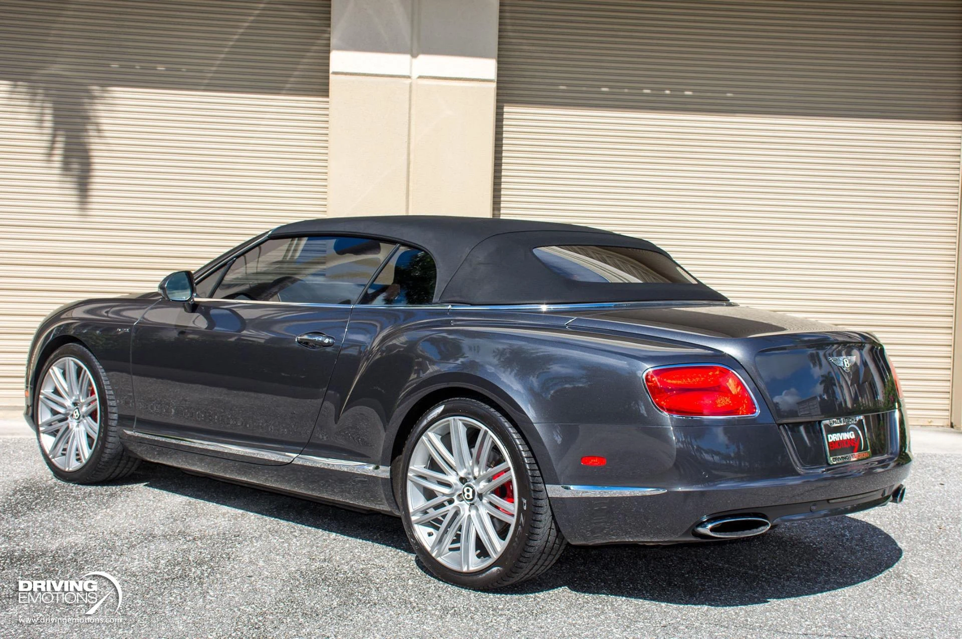 mph059_3311195610_871_p60_l_8caad93db7