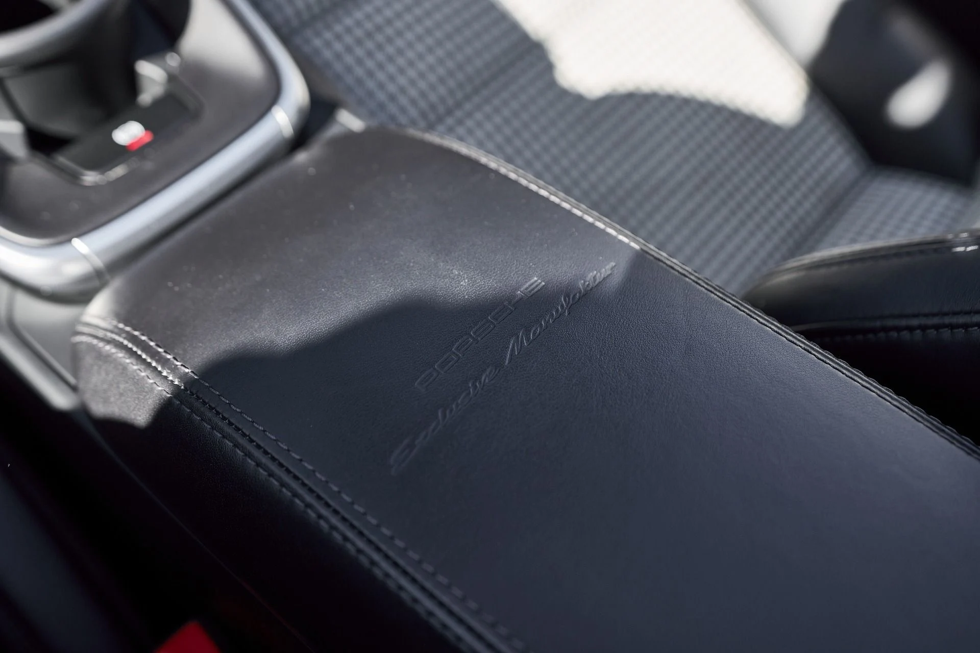 mph059_3345606550_Used_2023_Porsche_911_Turbo_S_1763676559_8d55c06049