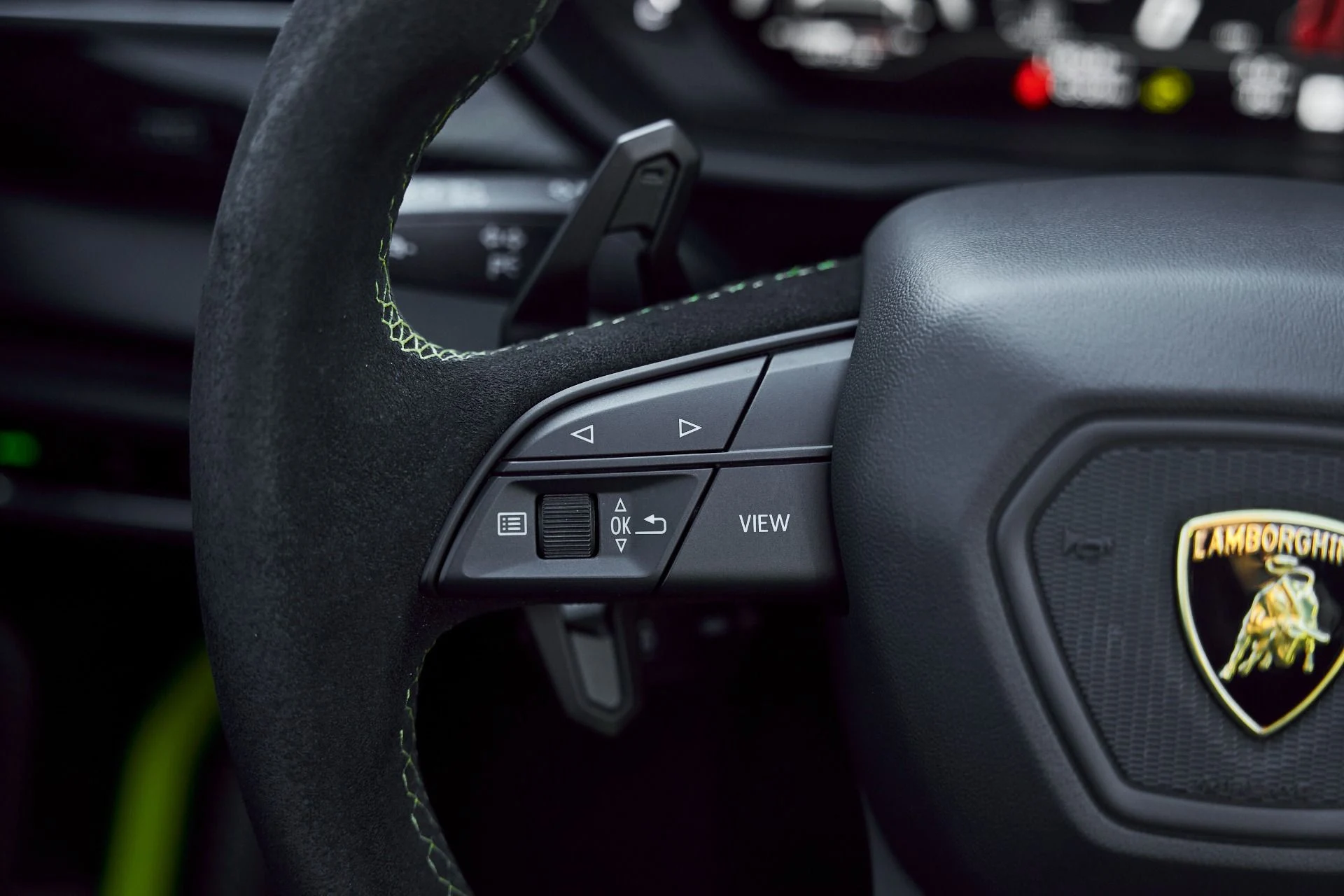 mph059_342765643_Used_2024_Lamborghini_Urus_Performante_1771724644_4bbd5e02e7