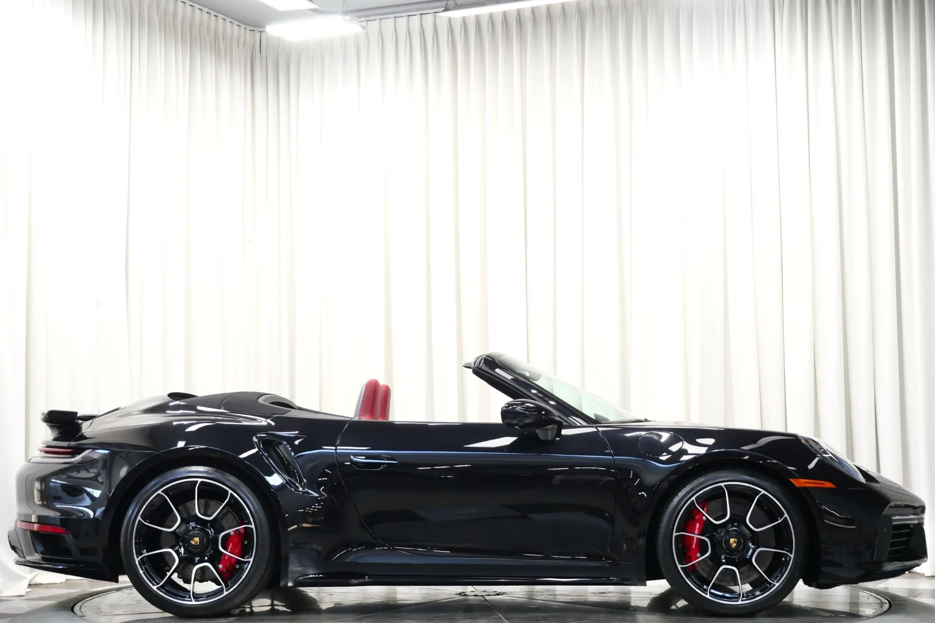 mph059_352017168_Used_2024_Porsche_911_Turbo_Cabriolet_1755711078_0a5ede13a9