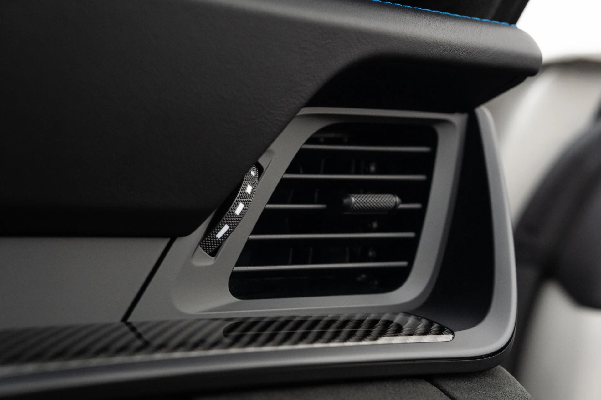 mph059_352388826_Used_2024_Porsche_911_GT_3_1768339122_ac57d2e032