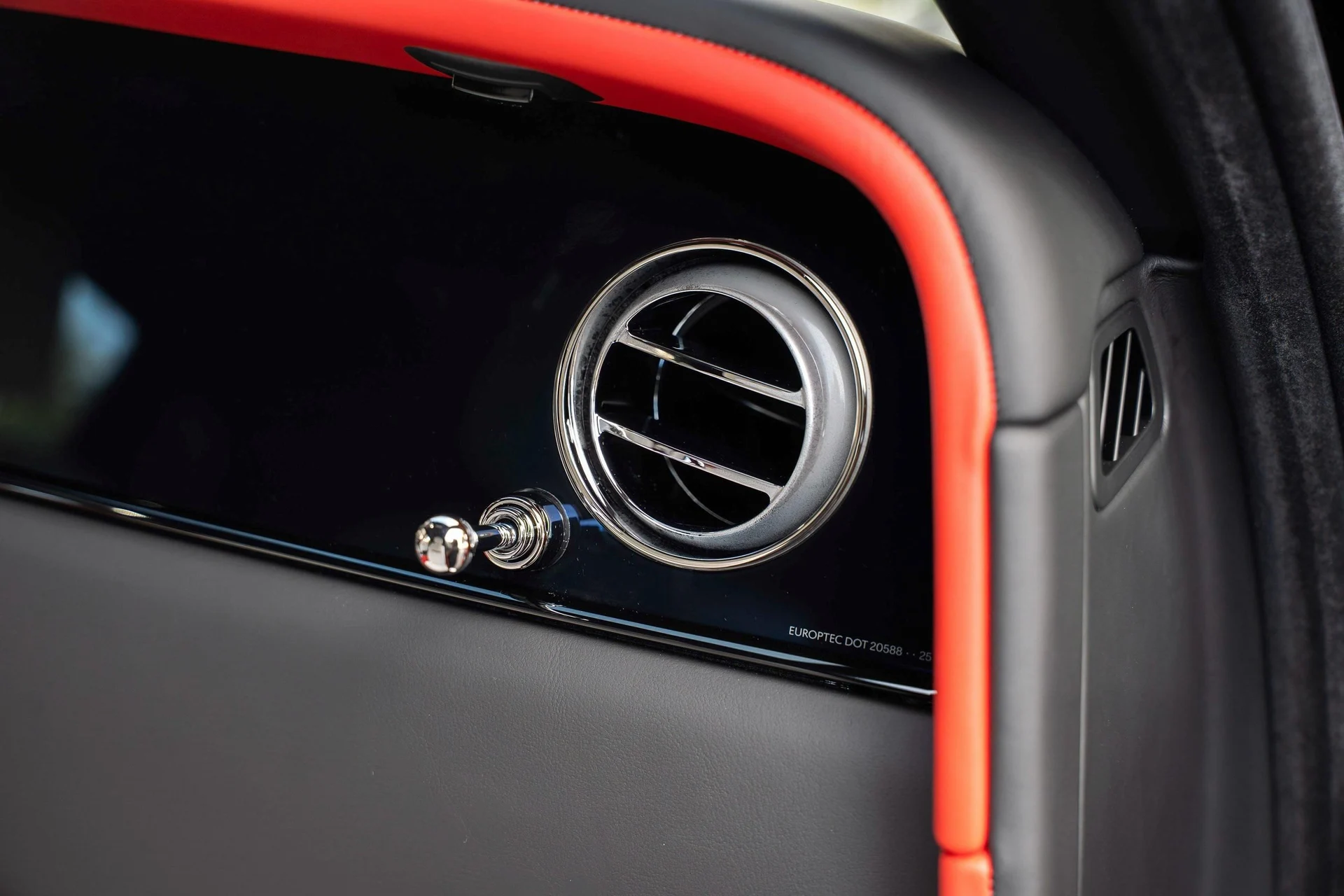 mph059_3570687642_459512611_695cc2618f3ee920bf51876a_ed10ab15b9