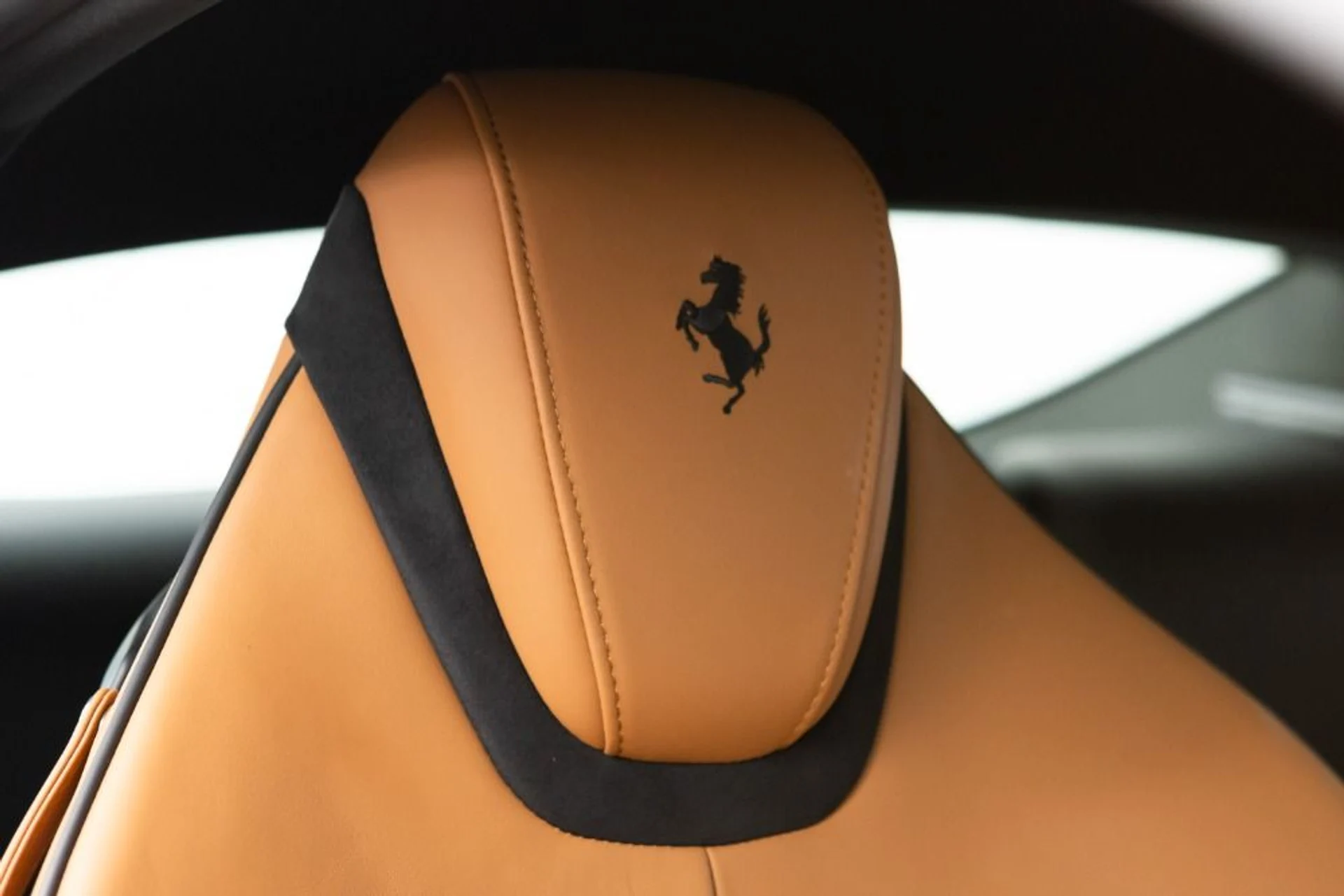 mph059_3615753550_Used_2023_Ferrari_Roma_b5e9e72eff