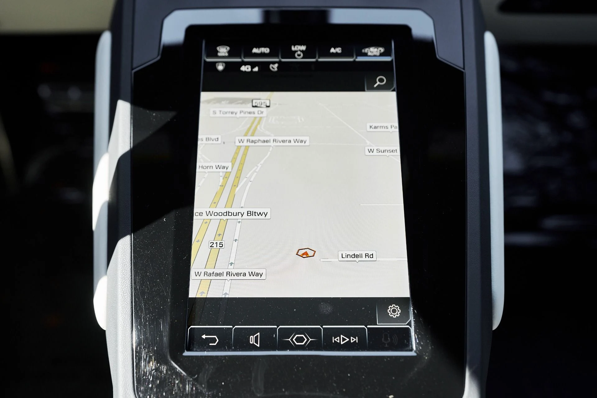 mph059_3675147001_Used_2022_Lamborghini_Huracan_EVO_Base_1761947436_679d62f02e