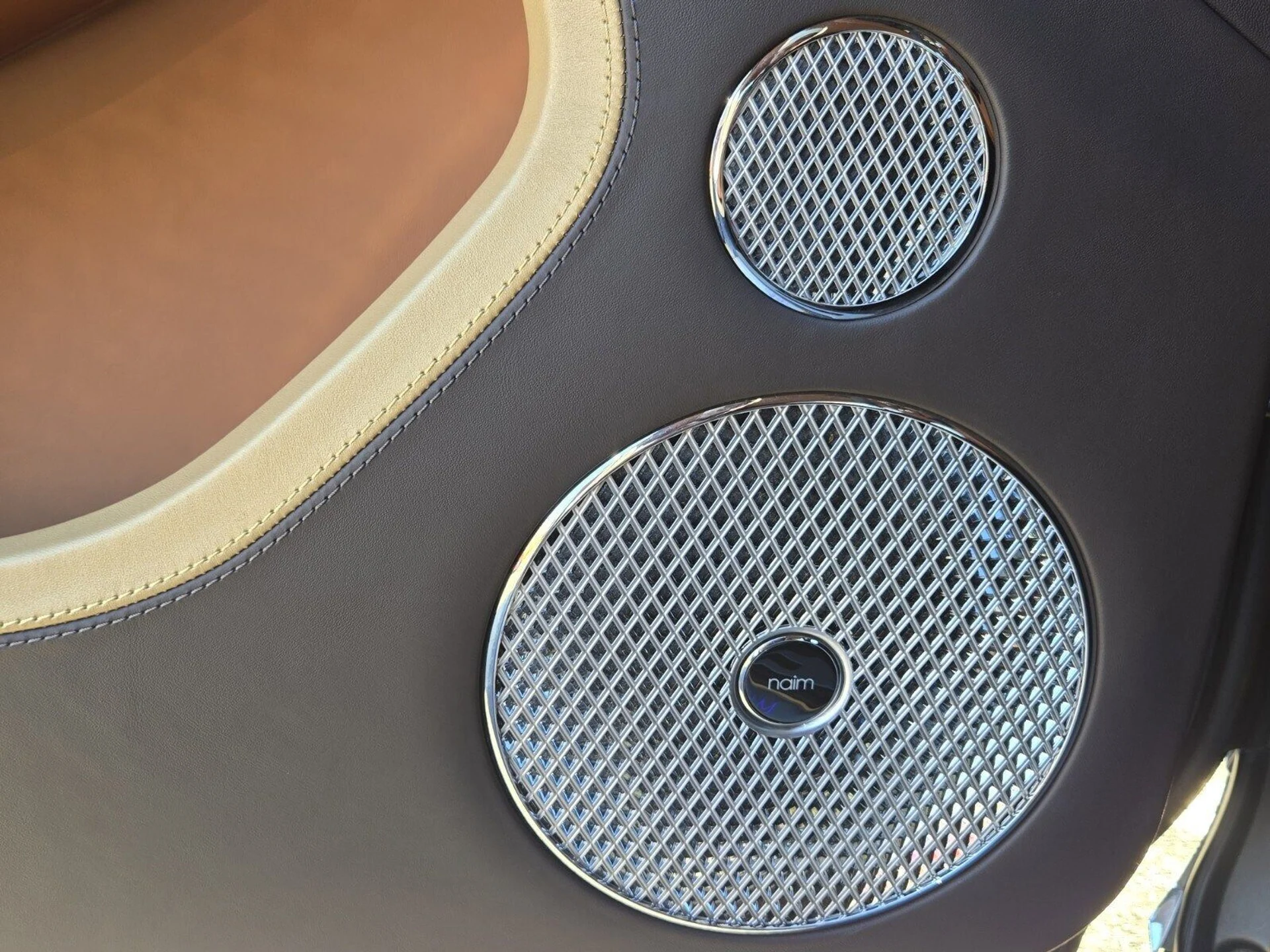 mph059_3692986176_806f6517303a63b6a874cc0a02aa2f81x_64154e8024