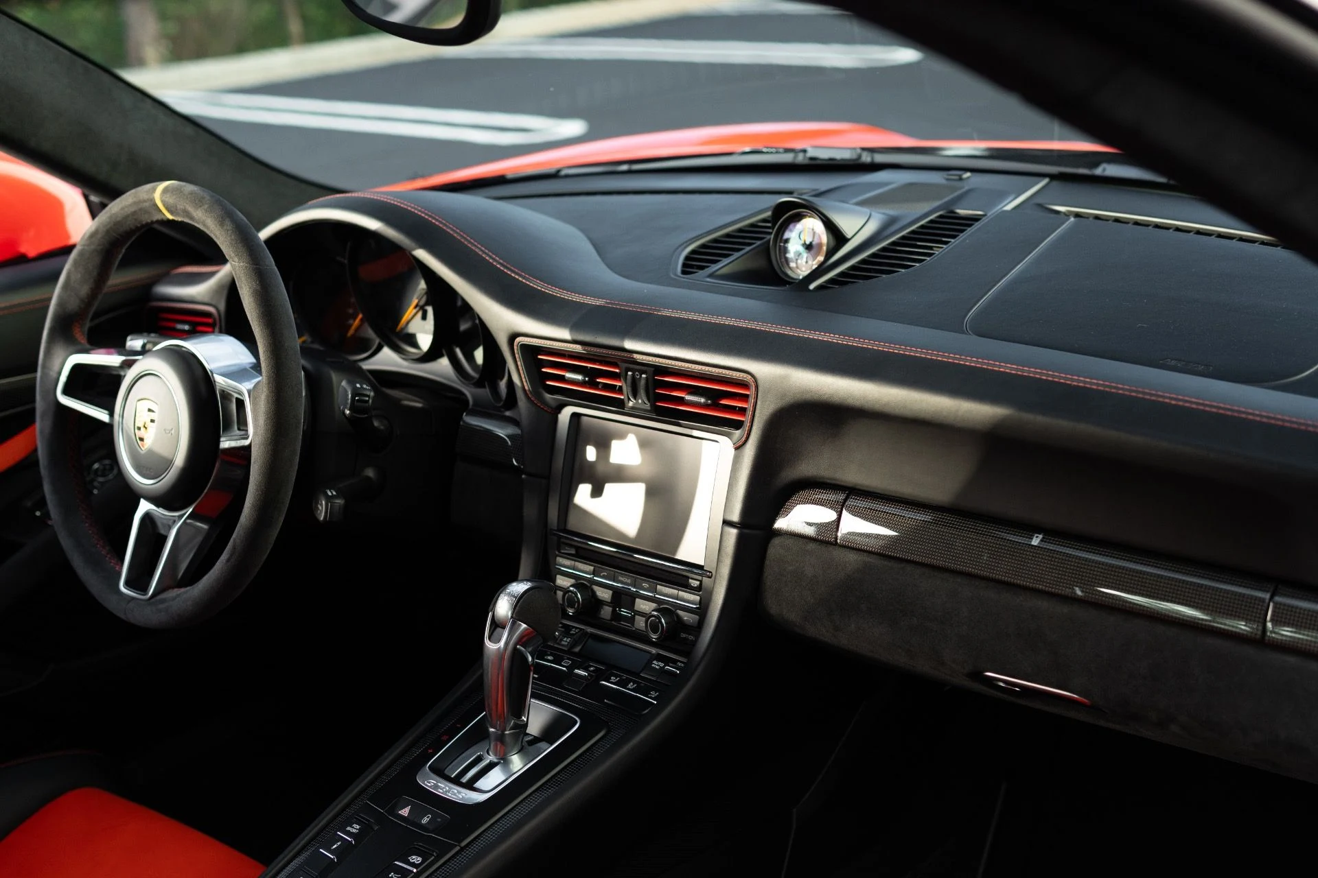 mph059_3693227457_Used_2016_Porsche_911_GT_3_RS_1766773556_2f373f33d3