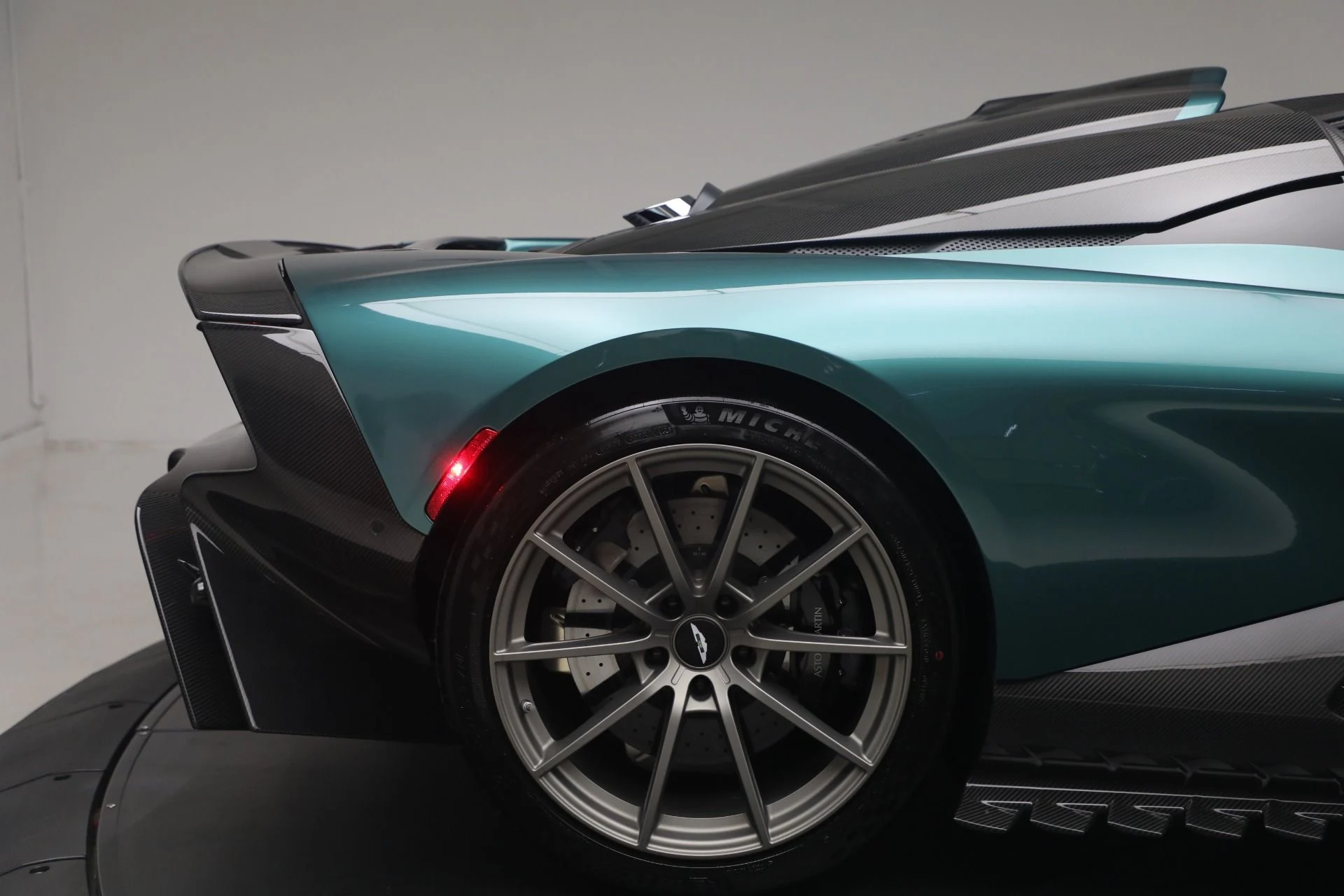 mph059_3704204686_New_2026_Aston_Martin_Valhalla_1779312617_07962595d0