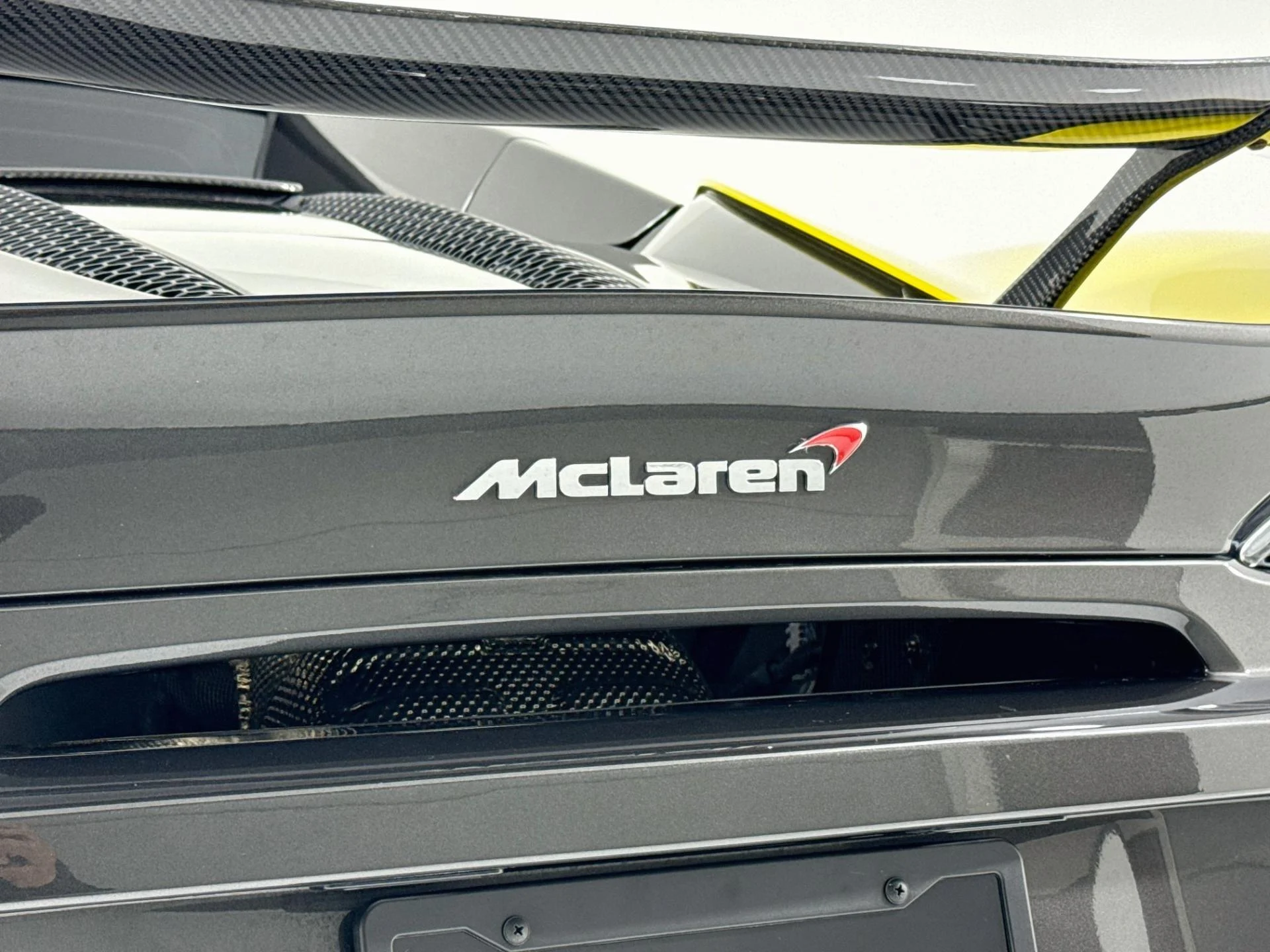 mph059_3726103361_Used_2018_Mc_Laren_570_S_Spider_1793227977_03329097e7