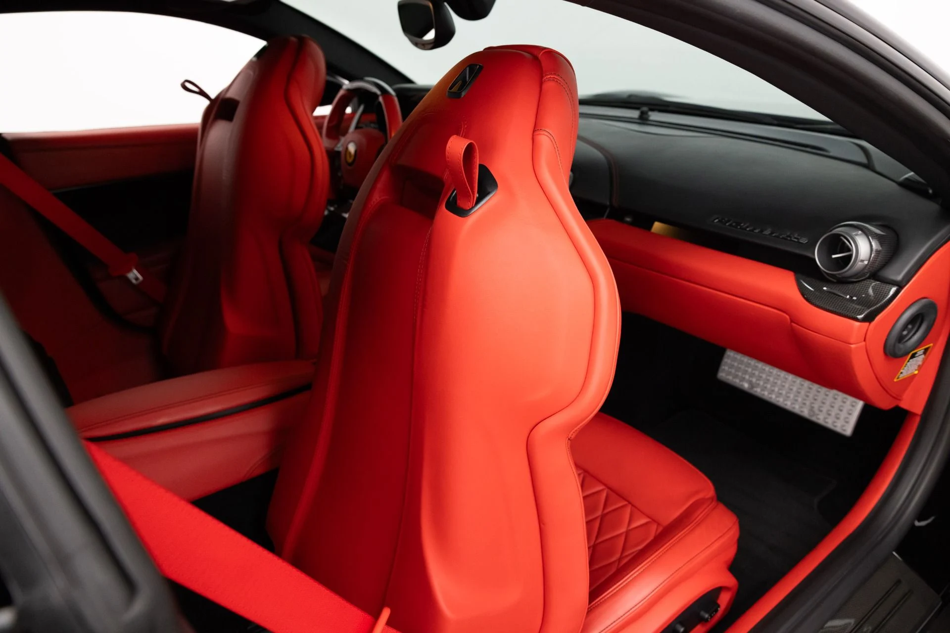 mph059_3765378324_Used_2014_Ferrari_F12berlinetta_1784559579_6924a66dfe