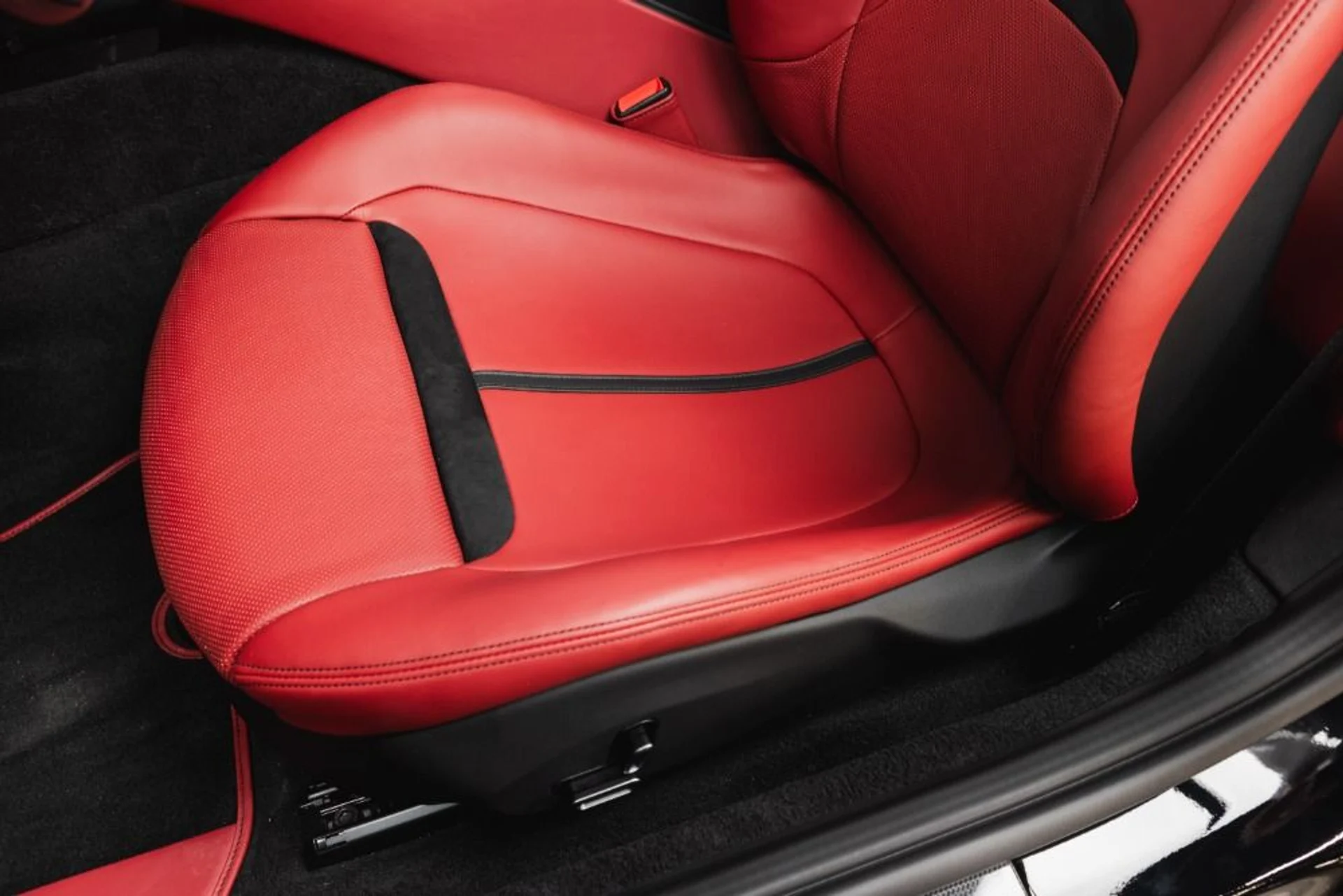 mph059_3790167535_Used_2024_Ferrari_Roma_Spider_bc14adf831