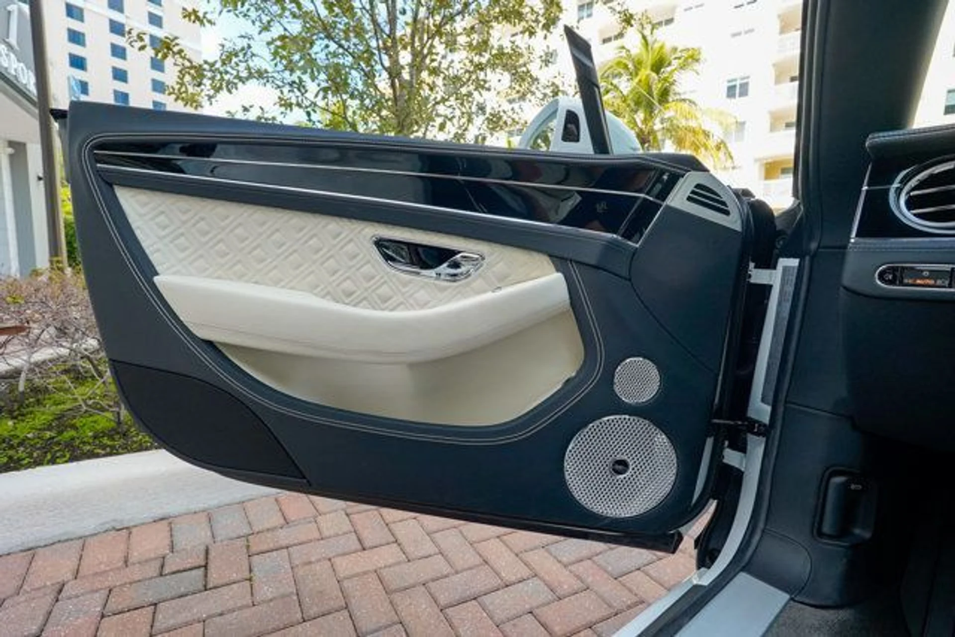 mph059_380794309_22958239_60_640_cdfe8fed19