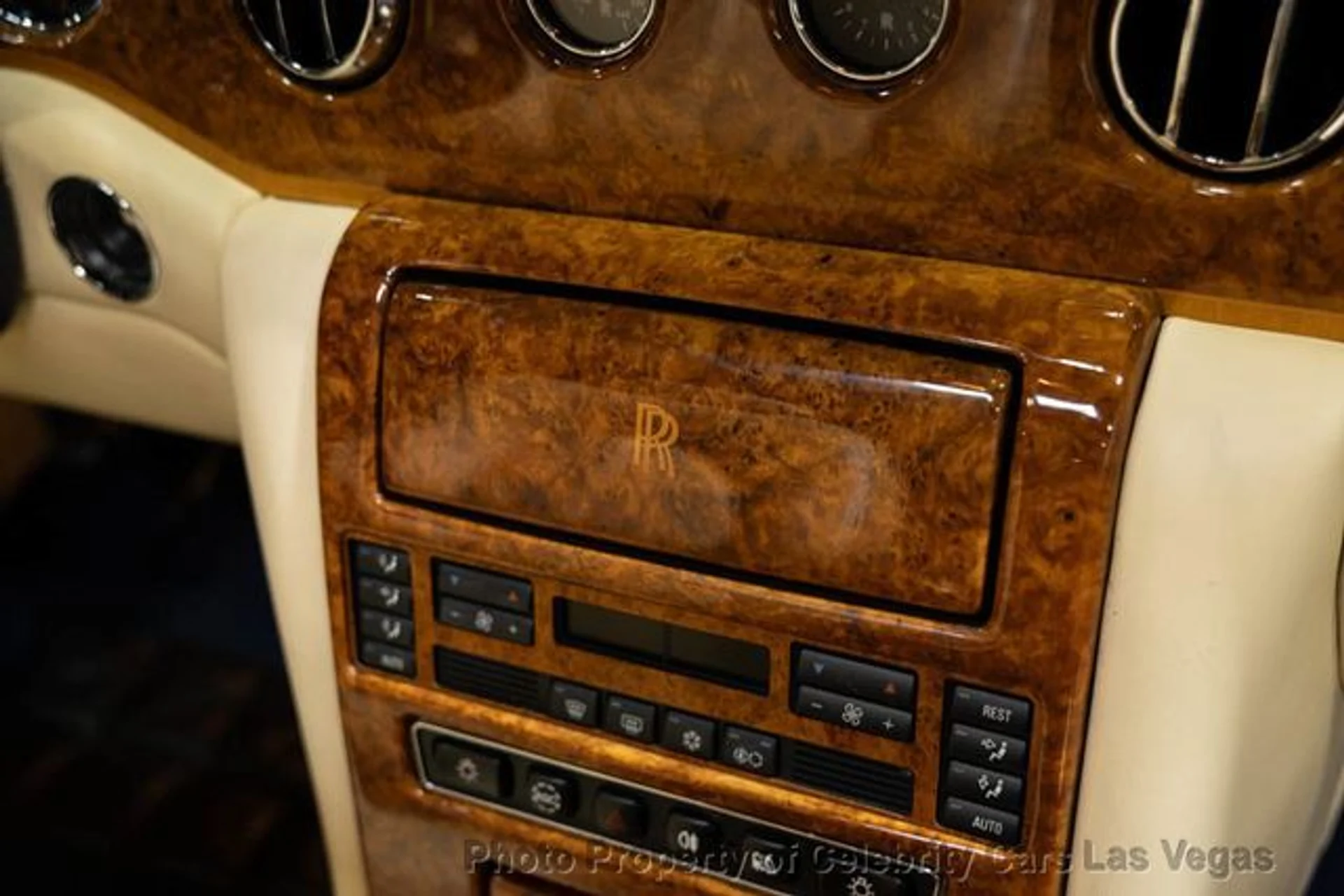 mph059_3818922159_used_2002_rolls_royce_silver_seraph_lastofline1of120forus170totalworldwide_9707_23079302_64_640_ea66b58313