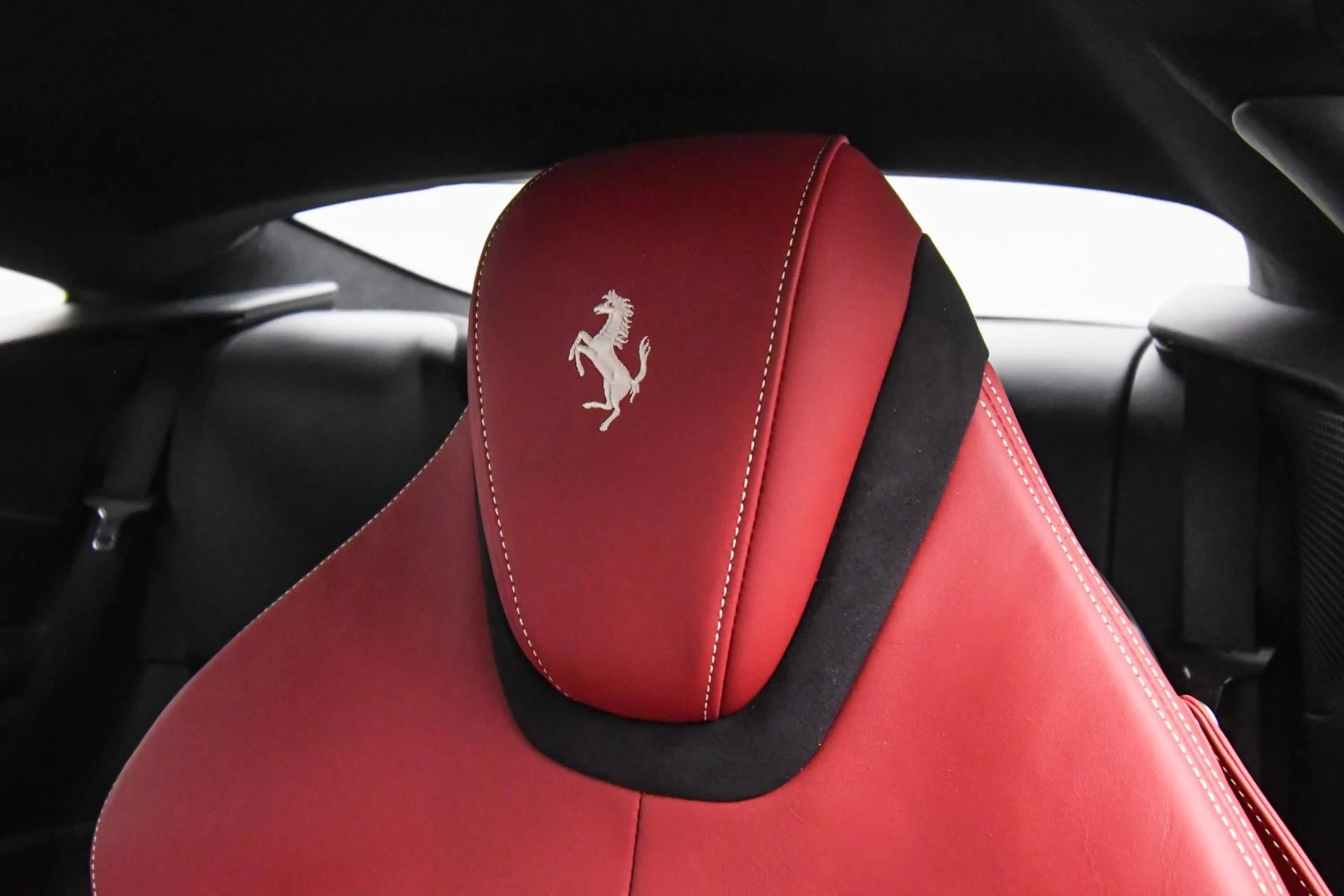 mph059_3830054466_Used_2024_Ferrari_Roma_1750406959_ac88559654