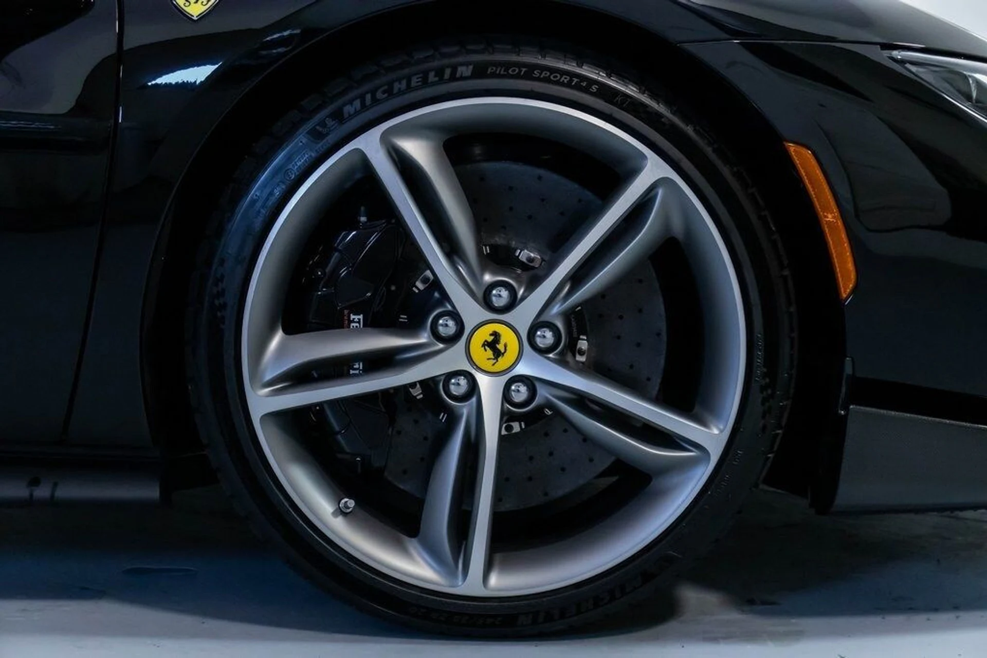 mph059_3843491306_4c3300e935542964cd5b5d17a66ca315x_54c1b757dc