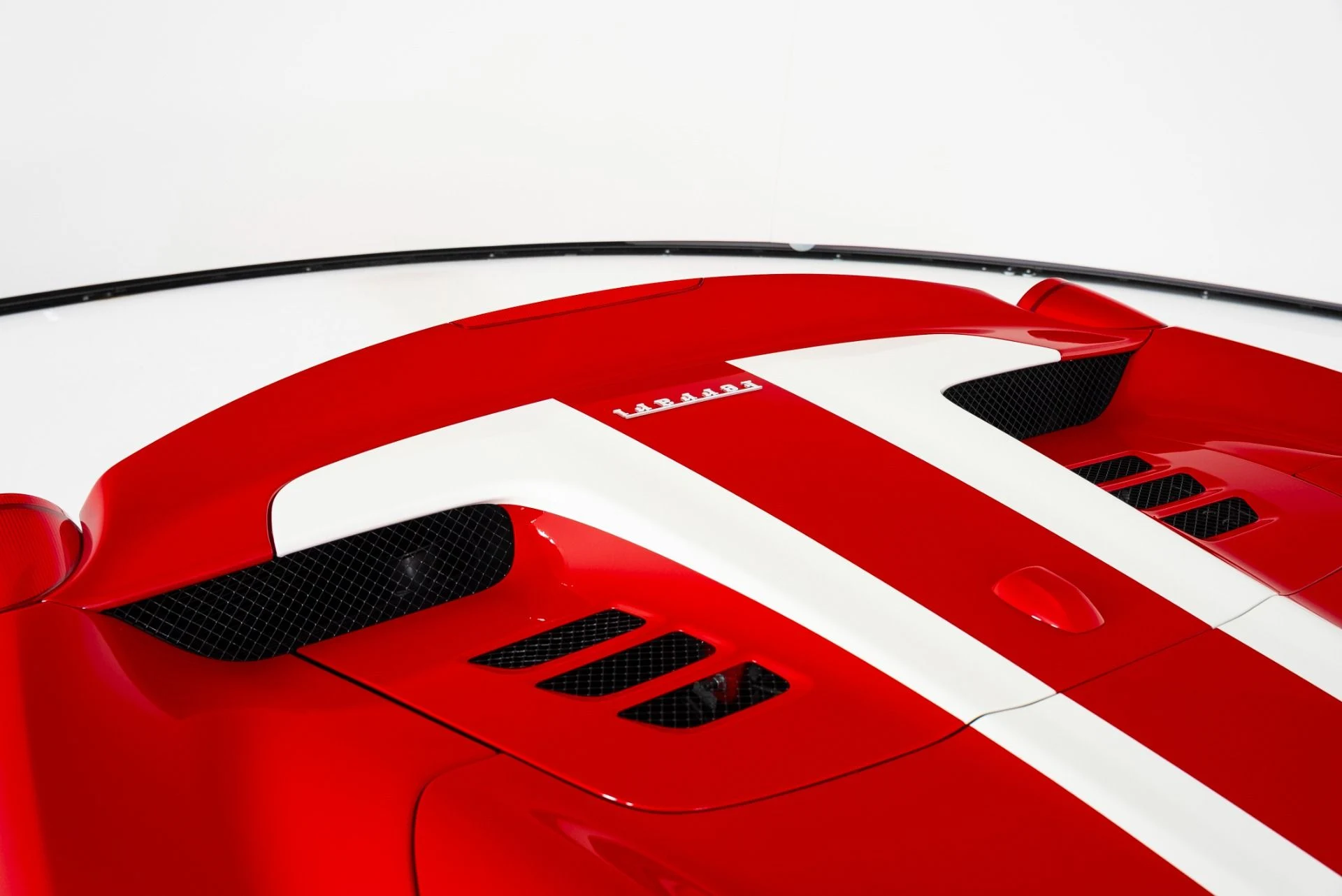 mph059_3928975112_Used_2015_Ferrari_458_Speciale_Aperta_1760034978_3bd503d0a5