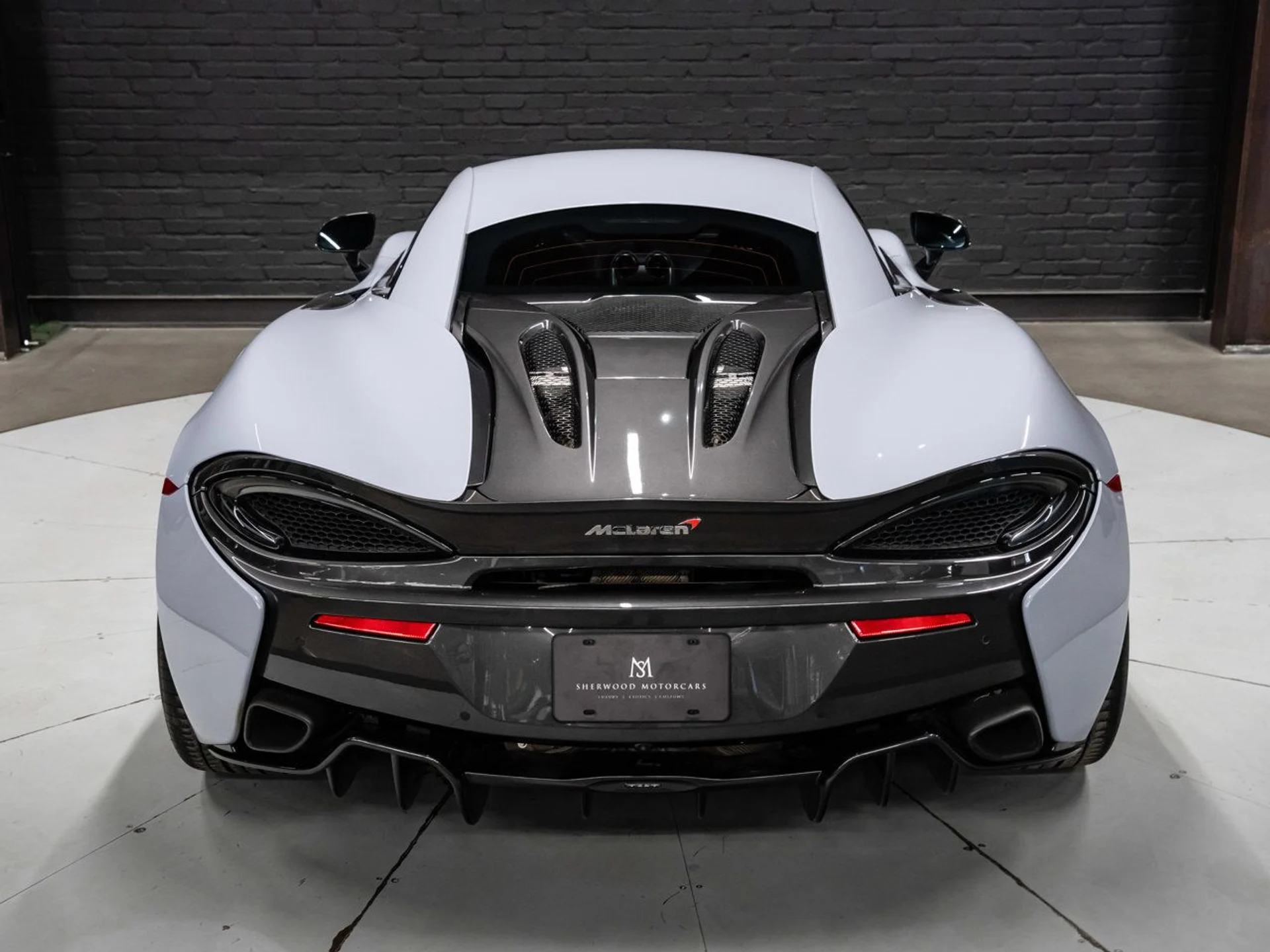 mph059_3937931788_mclaren_570s_2017_aeef67a8d6