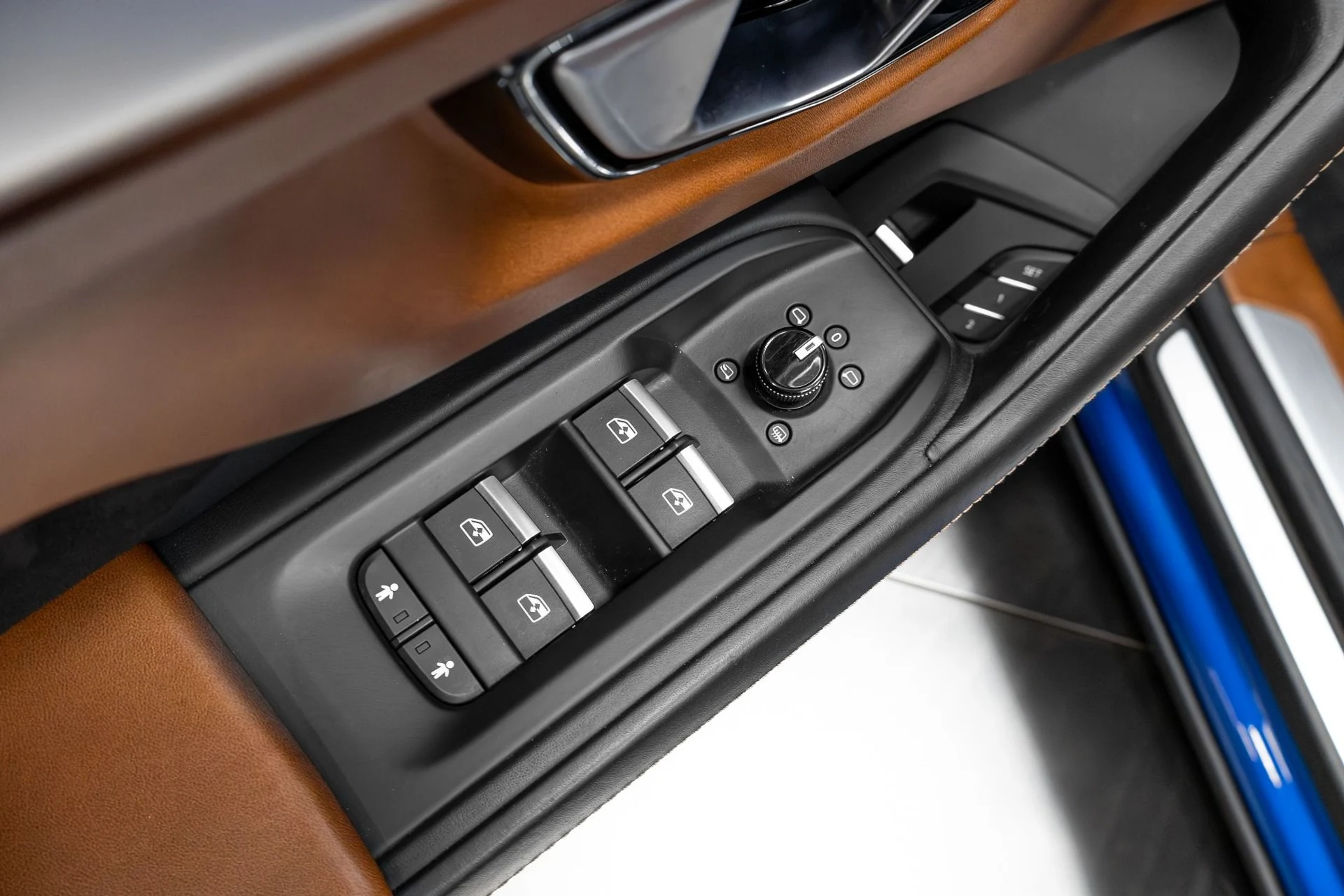 mph059_3970040775_Used_2019_Lamborghini_Urus_1772123275_aa545fba0e