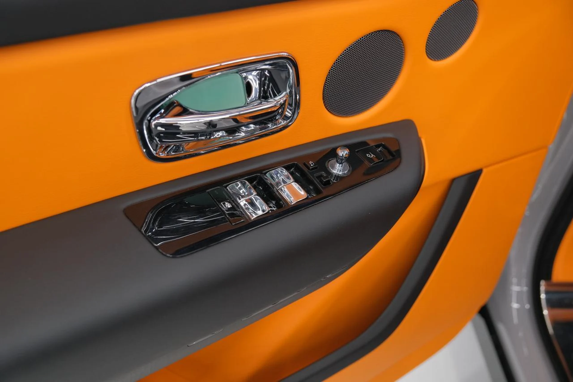 mph059_4003762046_e1890e34c34779868e77768794e7d319_715084be2b