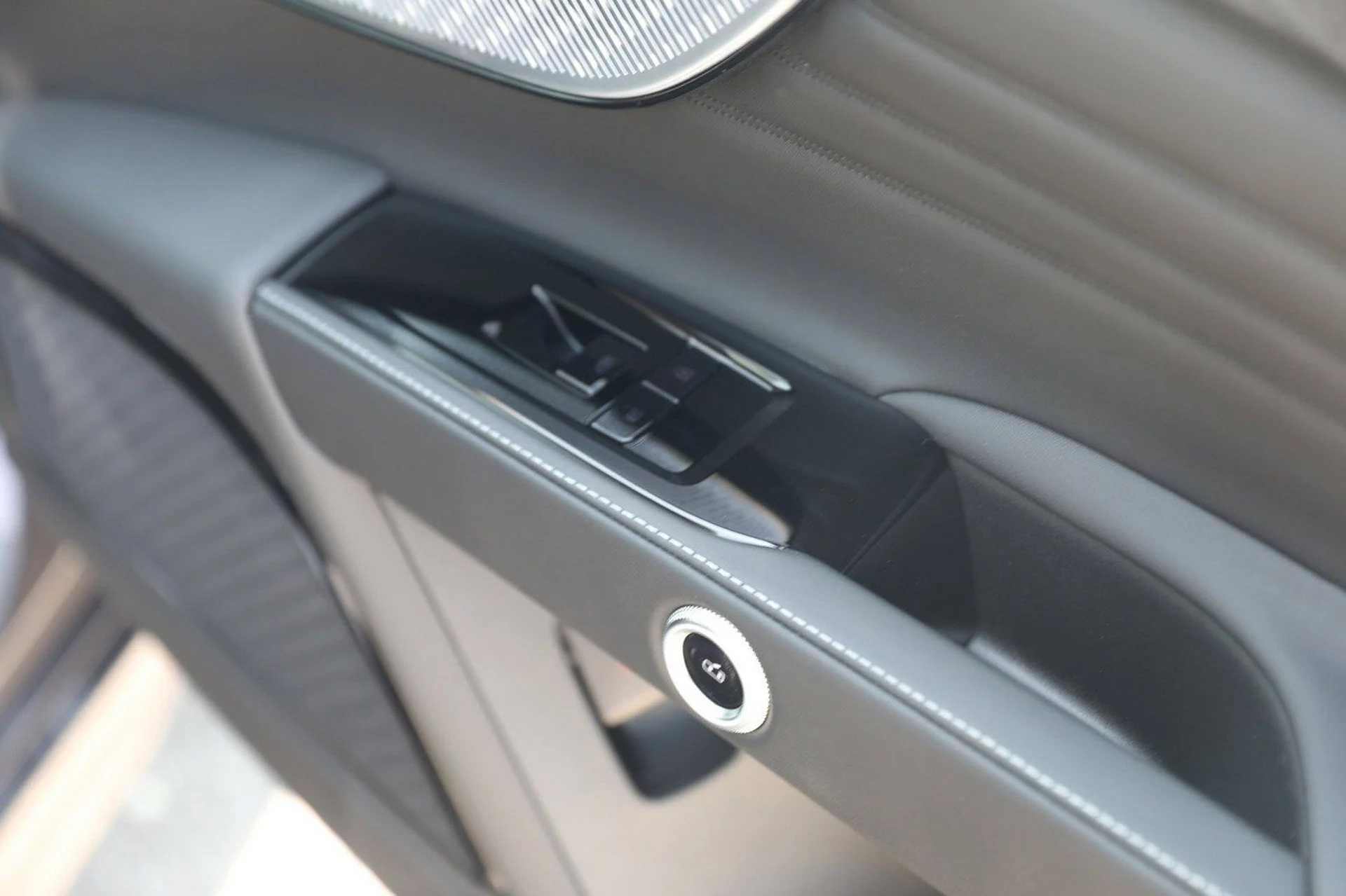 mph059_4063223700_6ff5681e9a074be988ca0320c8f0a968_f0b884d457