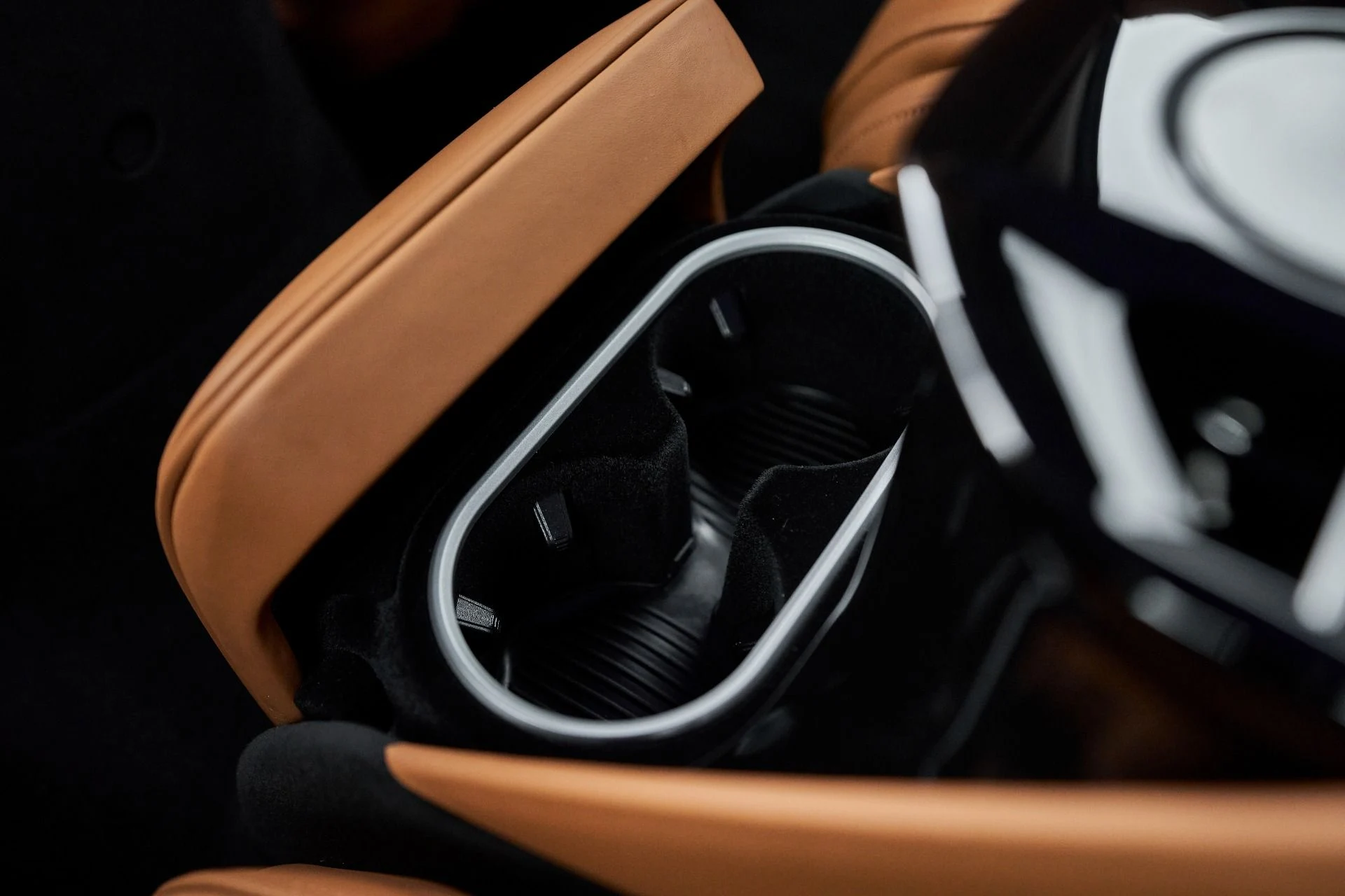 mph059_4065938697_Used_2025_Ferrari_Purosangue_1762993306_ea815b1b02