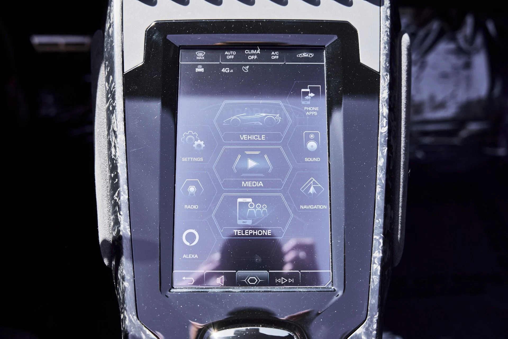 mph059_4078984609_Used_2024_Lamborghini_Huracan_EVO_Base_1776733939_cd619bf87e