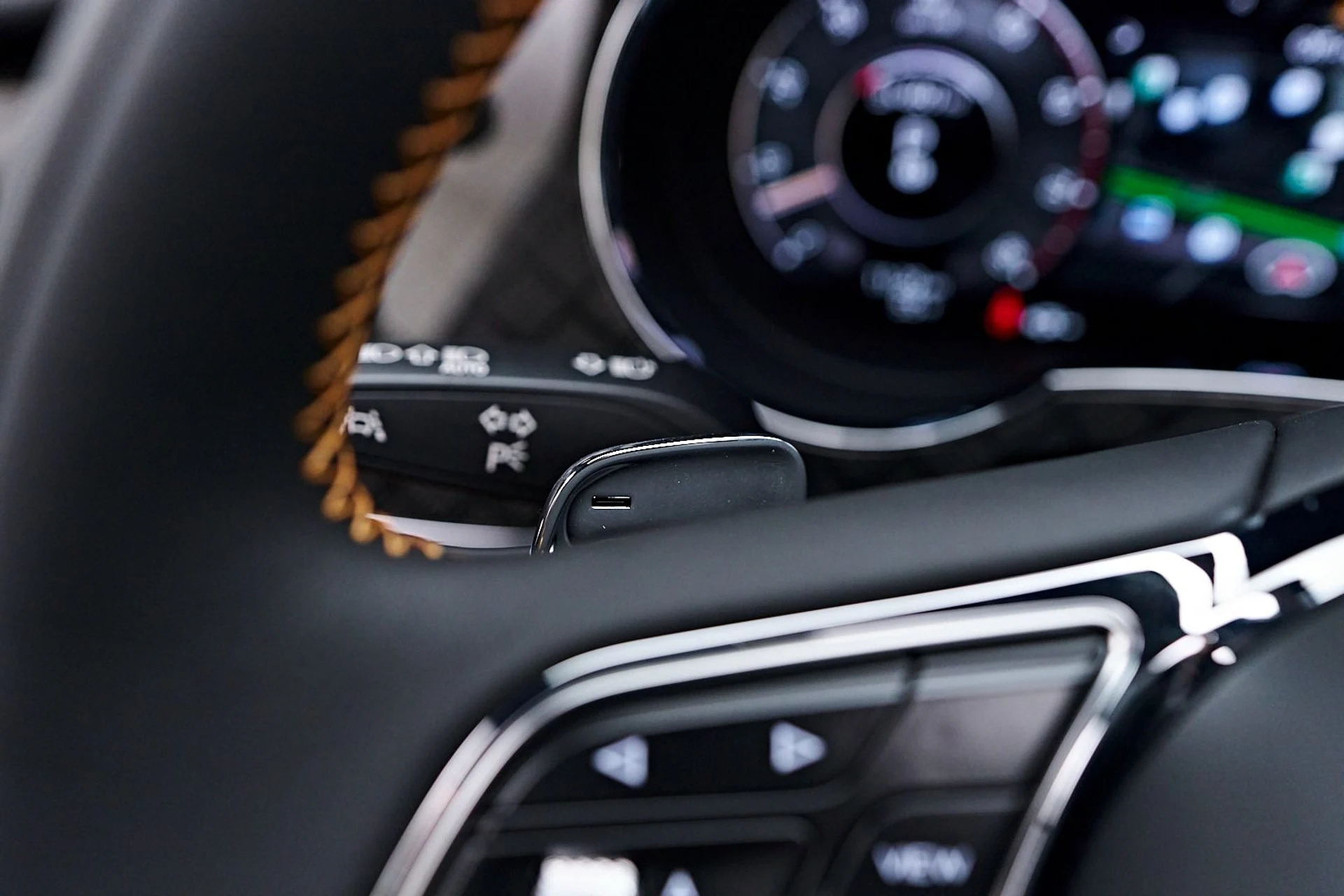 mph059_4093054133_Used_2025_Bentley_Bentayga_S_Black_Edition_1738363048_38b062d359