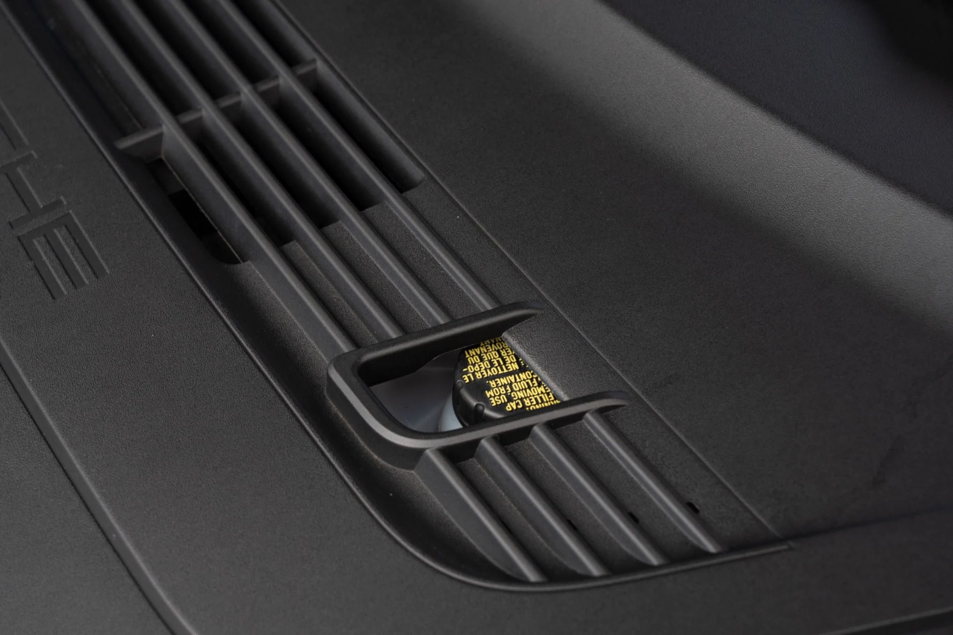mph059_4104466201_Used_2018_Porsche_911_GT_2_RS_1782839837_8b32678500