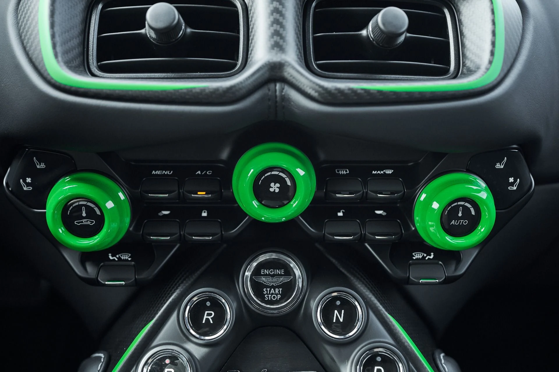 mph059_4133057590_Used_2023_Aston_Martin_Vantage_Base_1762913663_08048196f1