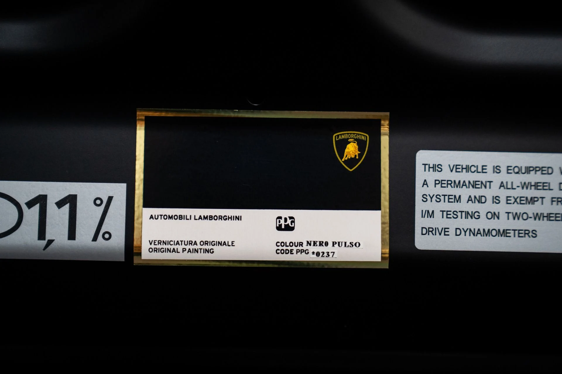 mph059_4147771544_Used_2018_Lamborghini_Huracan_LP_640_4_Performante_Ad_Personam_Paint_and_Interior_Massive_Sticker_1791560590_3586c3a5ae