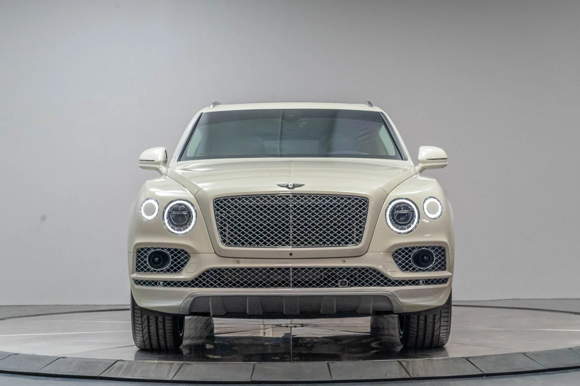 mph059_4194735196_Used_2017_Bentley_Bentayga_W12_1787159716_cef6b82034