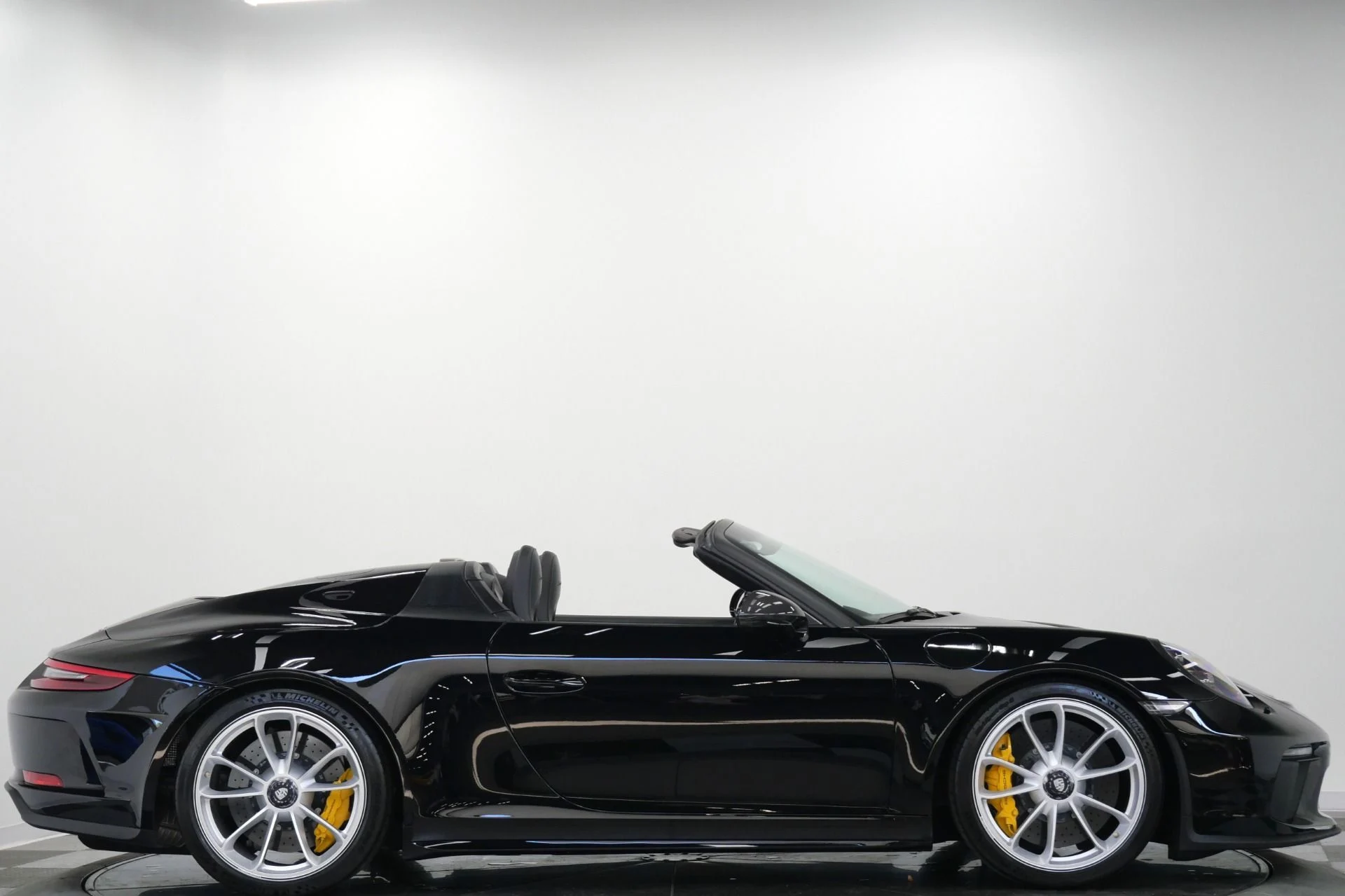 mph059_4210939791_Used_2019_Porsche_911_Speedster_1715_of_Only_1948_Built_6_Speed_Manual_1779827774_10e96e7240