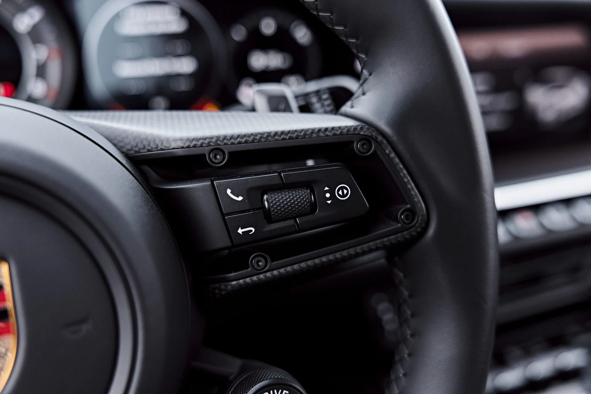 mph059_4226987772_Used_2025_Porsche_911_Turbo_S_1785539197_1a7c689a15