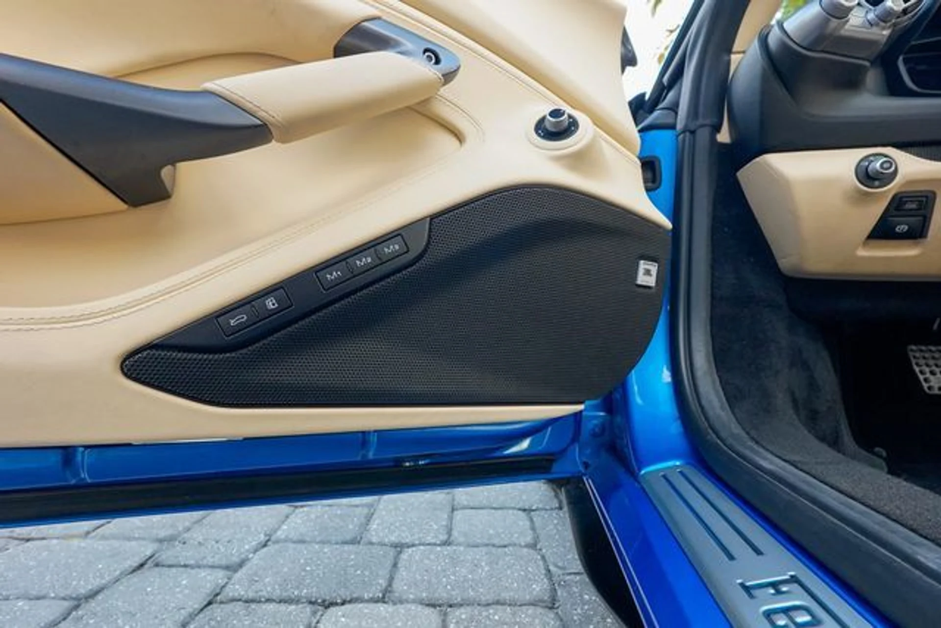 mph059_4242983065_22977757_60_b5e685aa7c