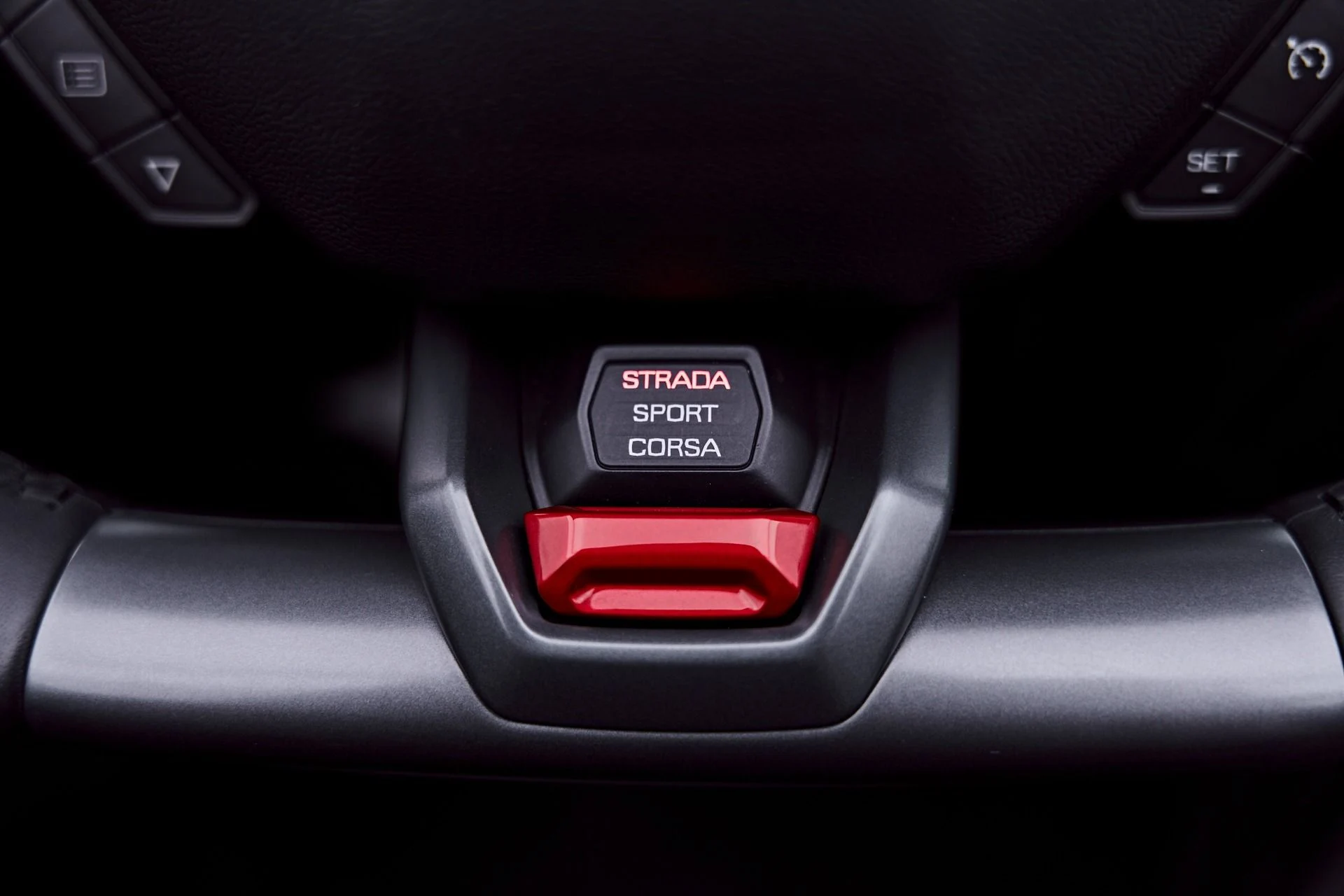 mph059_4243680277_Used_2018_Lamborghini_Huracan_LP_580_2_S_1784246878_77232f2d7d