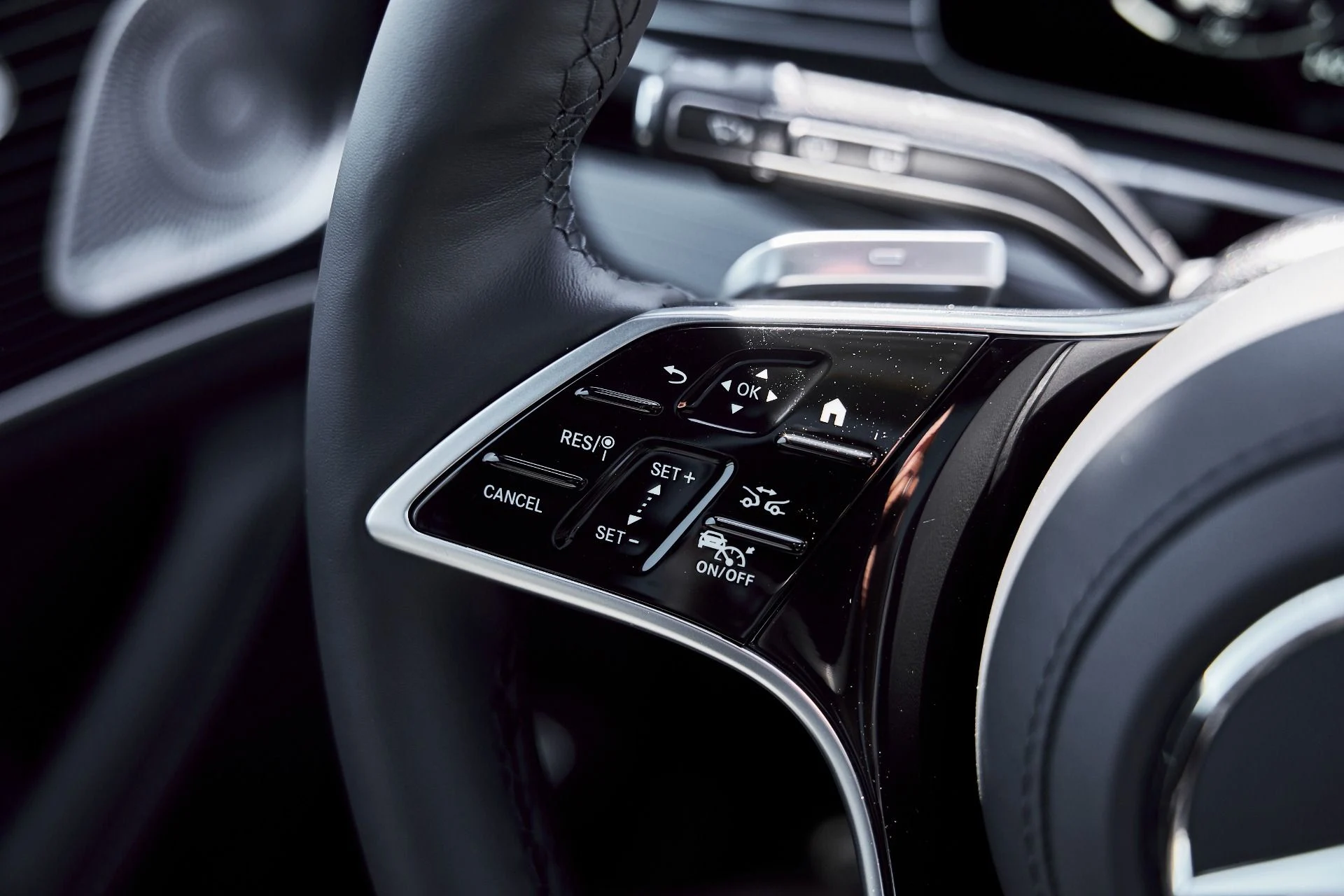 mph059_4258401871_Used_2026_Mercedes_Benz_GLS_Maybach_GLS_600_1776125337_8286cd161b