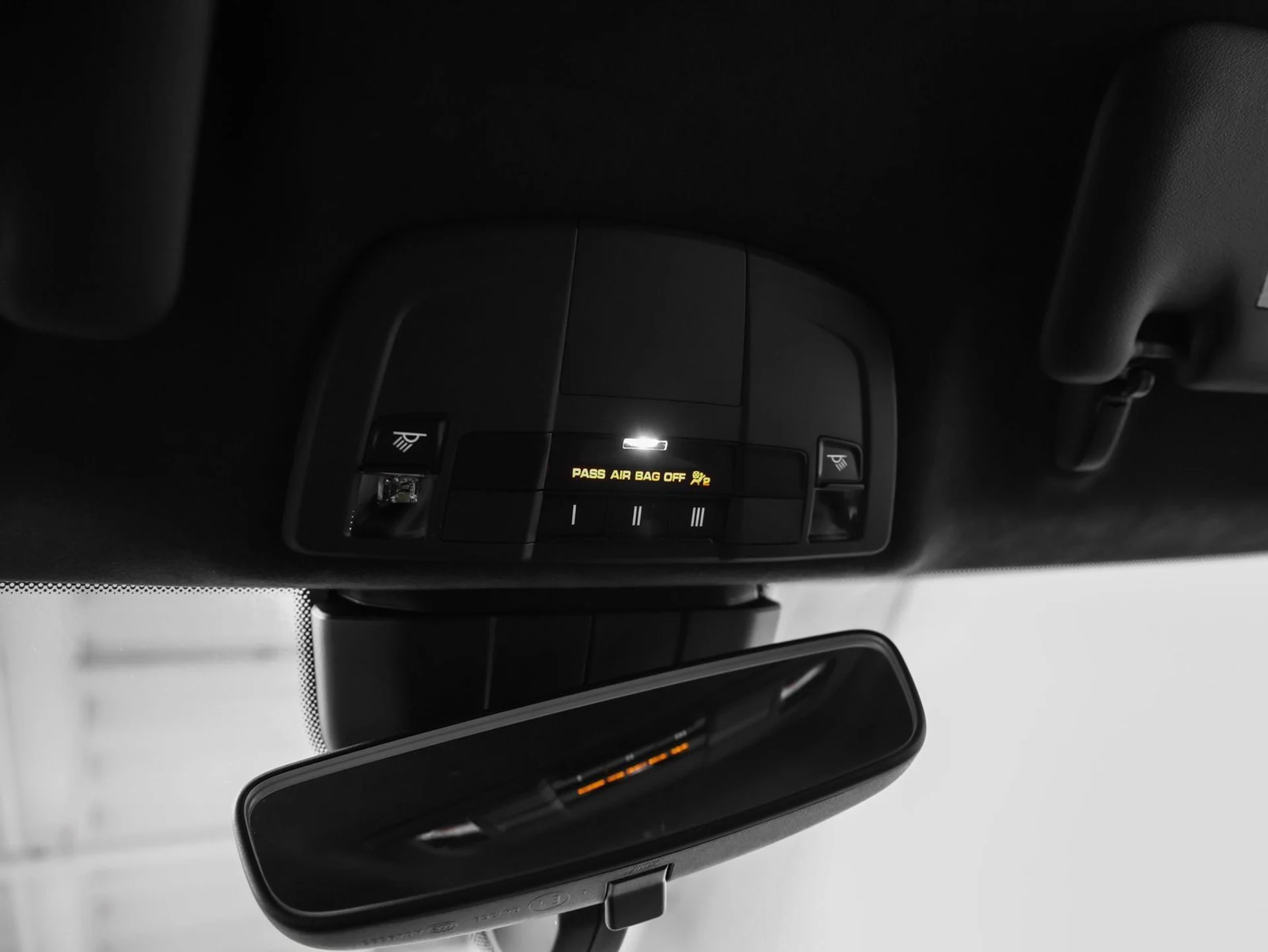 mph059_47693319_60_14e98e2a76