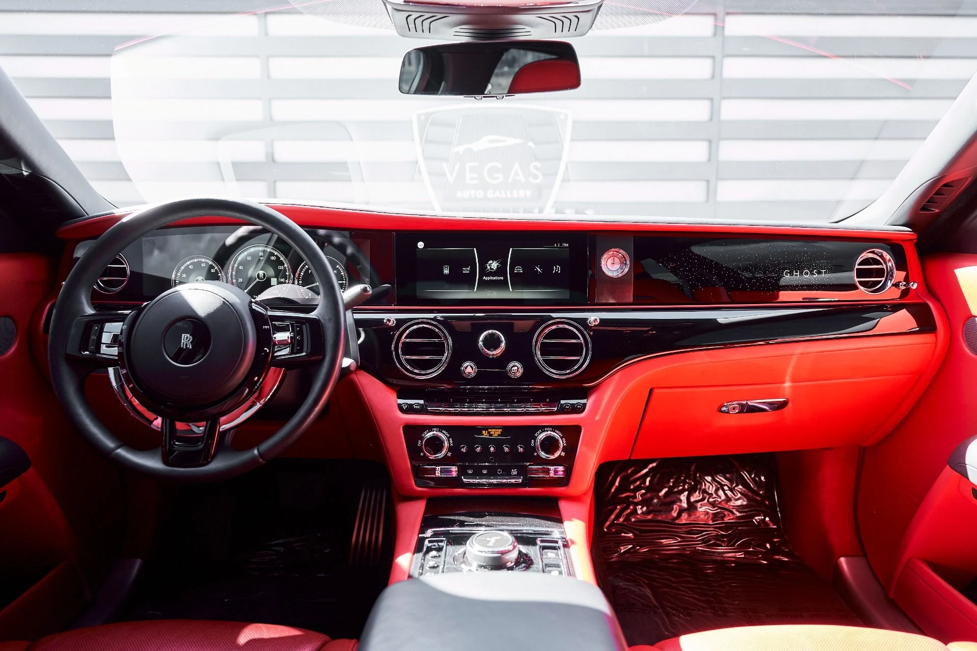 mph059_486083758_Used_2022_Rolls_Royce_Ghost_Base_1772766080_43ef4c4e63