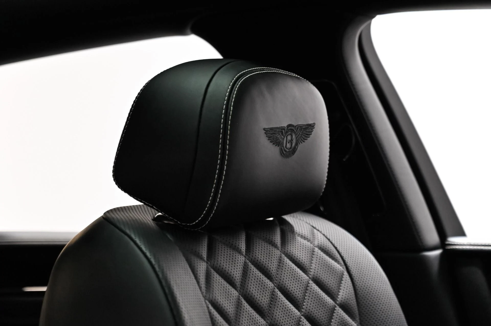 mph059_536716392_Used_2017_Bentley_Flying_Spur_V8_S_1789414009_53e093da4b
