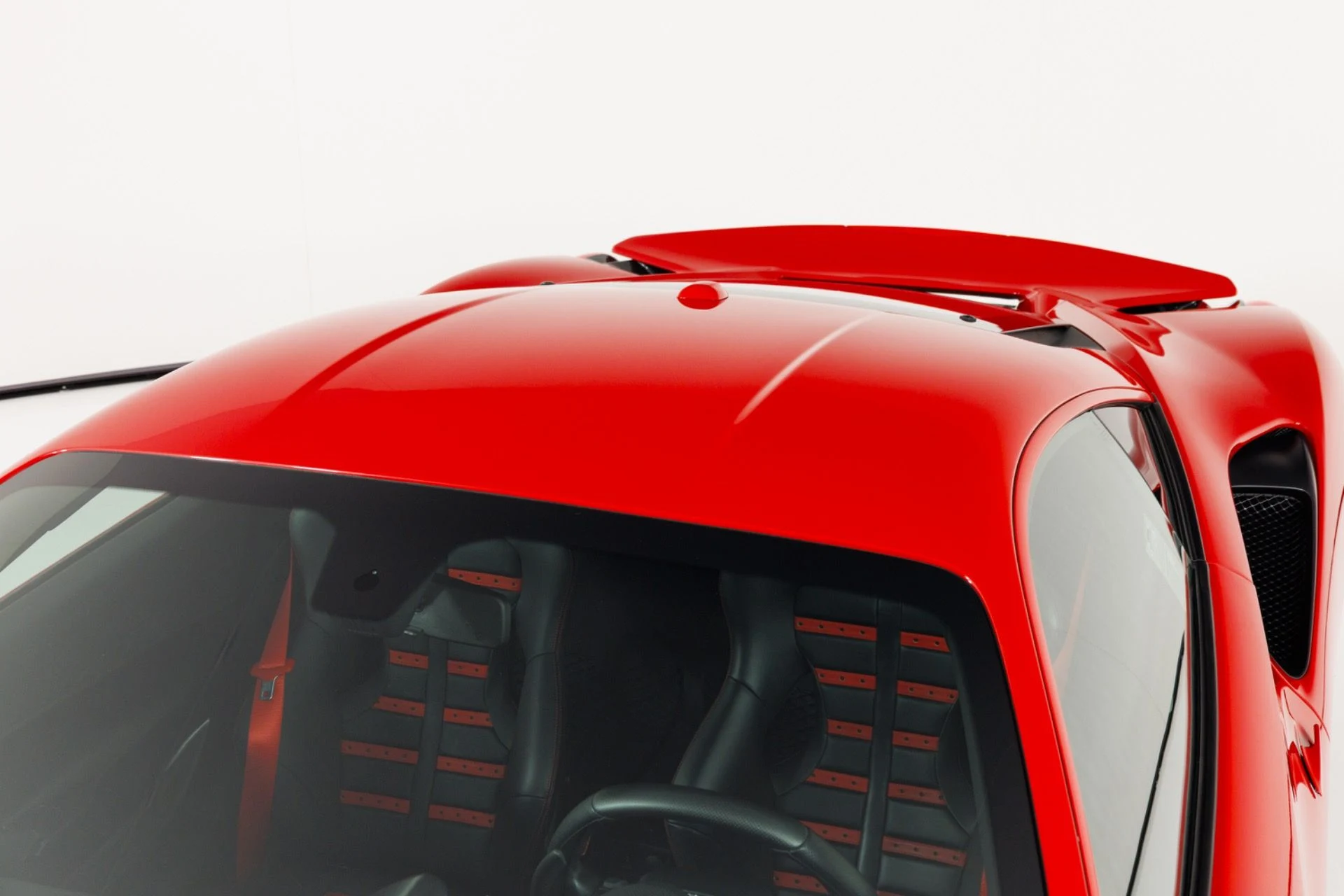 mph059_556113558_Used_2019_Ferrari_488_Pista_1780072971_2aa46ba02f