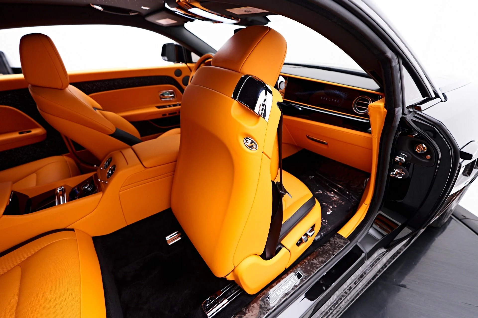 mph059_575796139_Used_2025_Rolls_Royce_Spectre_Mansory_1756243802_883d041aff