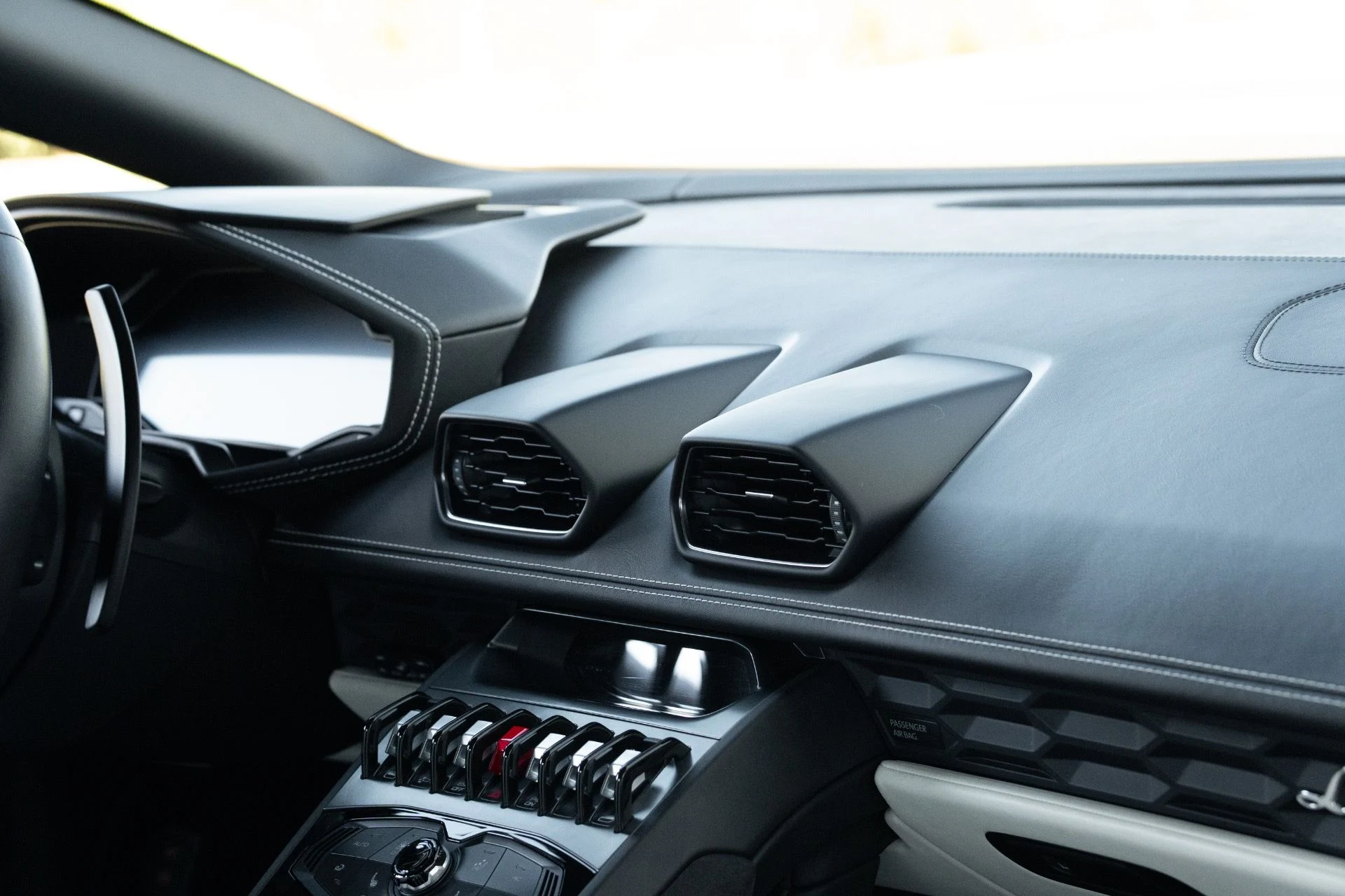 mph059_582826273_Used_2016_Lamborghini_Huracan_LP_610_4_1771995634_9921eb47ff