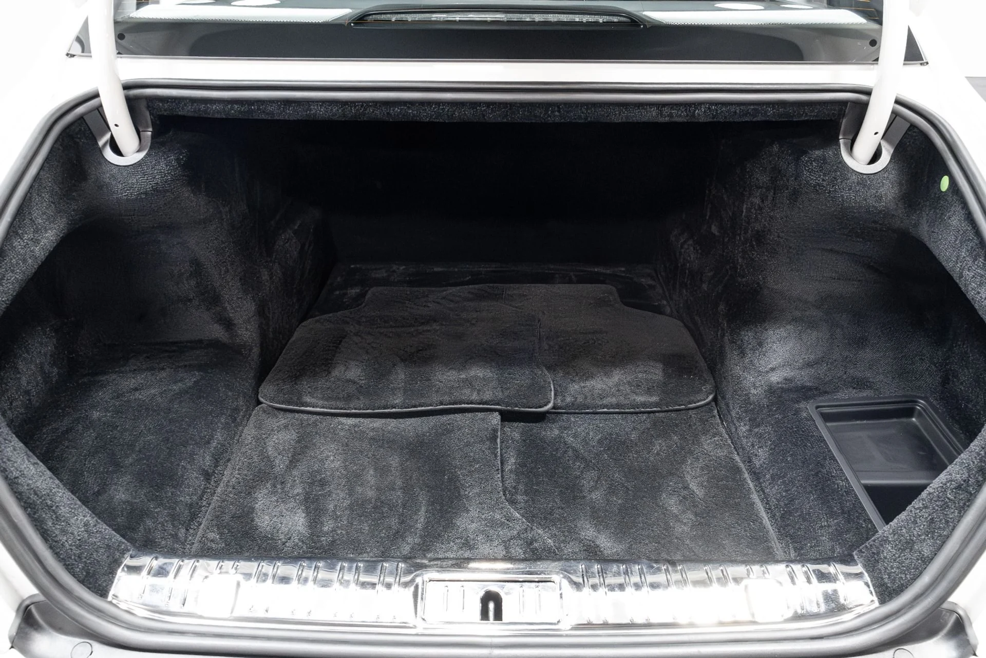 mph059_599557526_Used_2016_Rolls_Royce_Ghost_1775019332_f13a9abe59