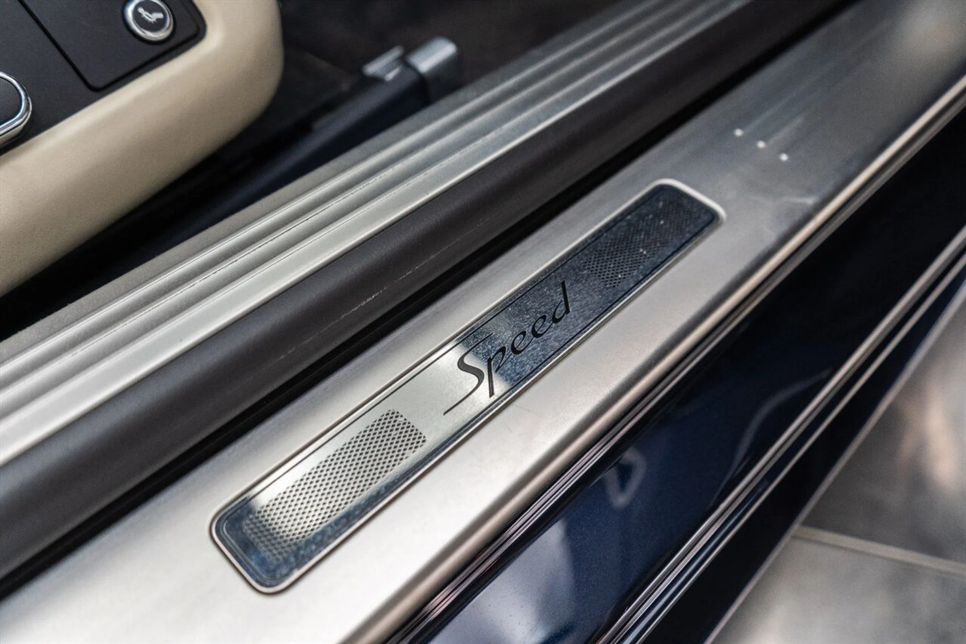 mph059_631345402_de71ebd636_1280_ccf7720879