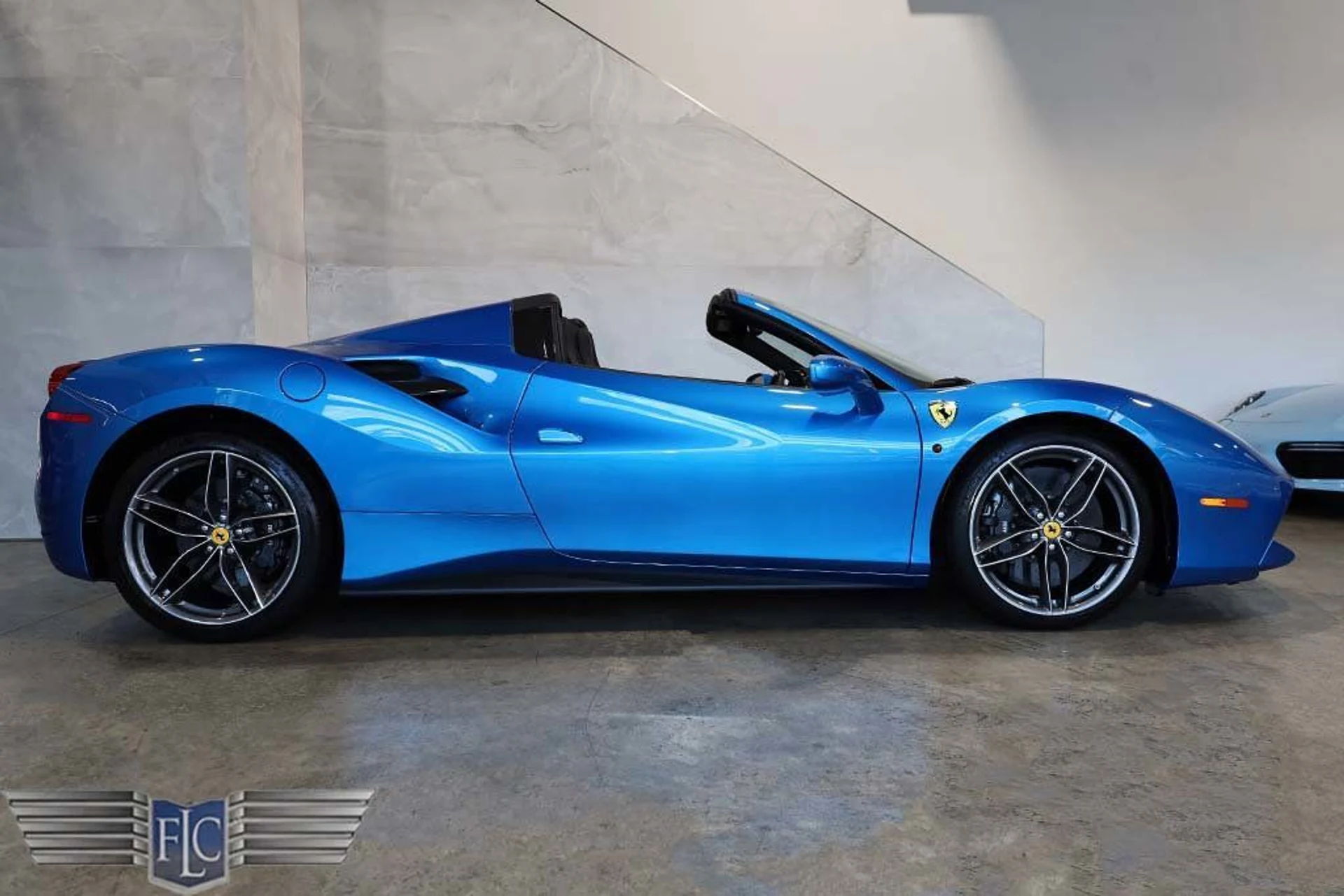 mph059_632269019_used_2018_ferrari_488_spider_convertible_9689_23001785_60_1024_4056172229