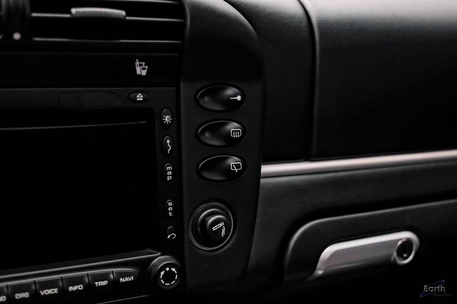 mph059_666609162_d3b891923e782f619ffe3decdb8ef12ax_bc27df1a02